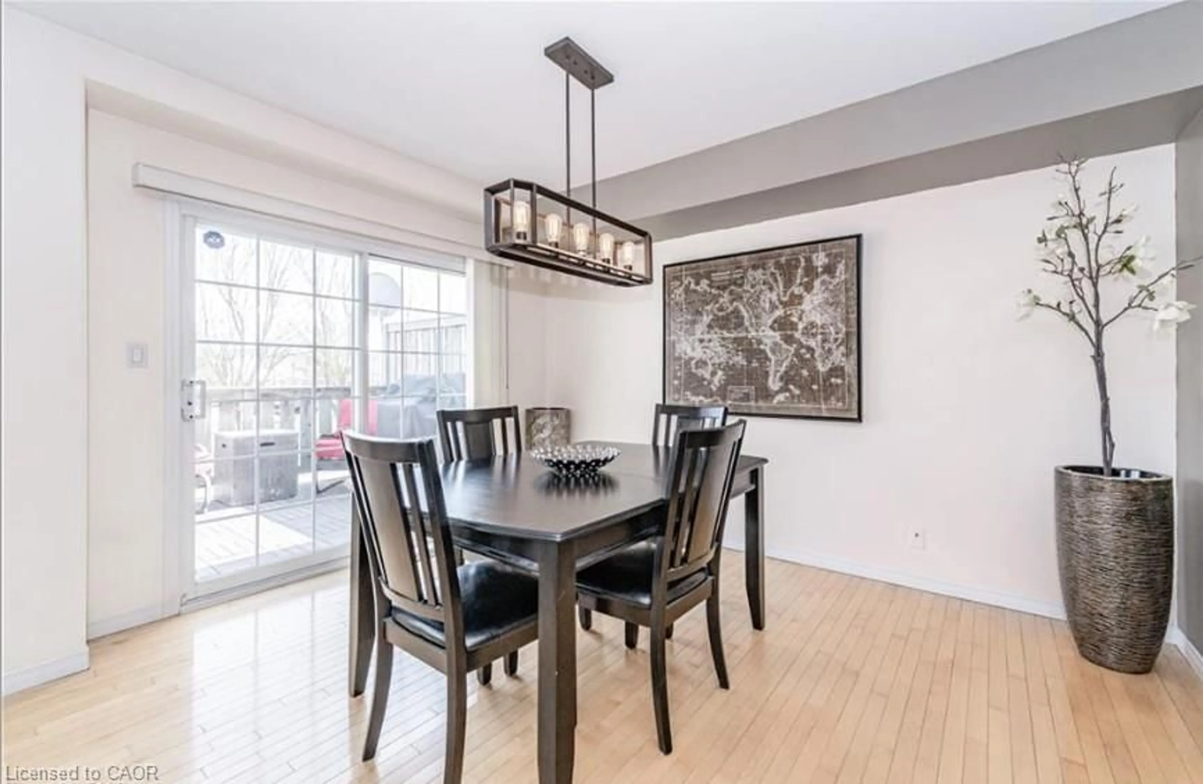 Dining room, wood/laminate floor for St, Waterloo Ontario N2K 4G8