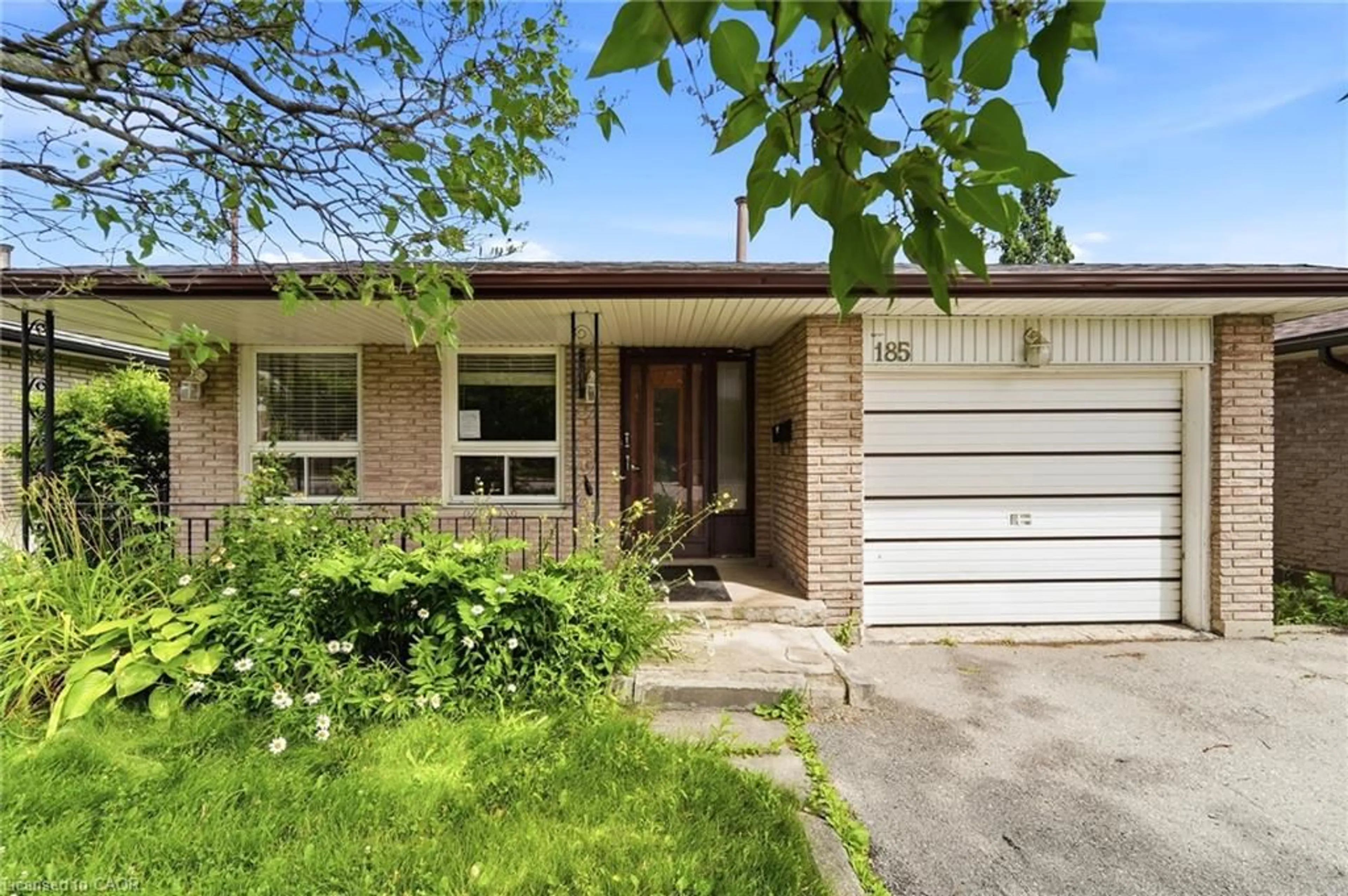 Home with brick exterior material, street for Cres, Hamilton Ontario L9C 5S8