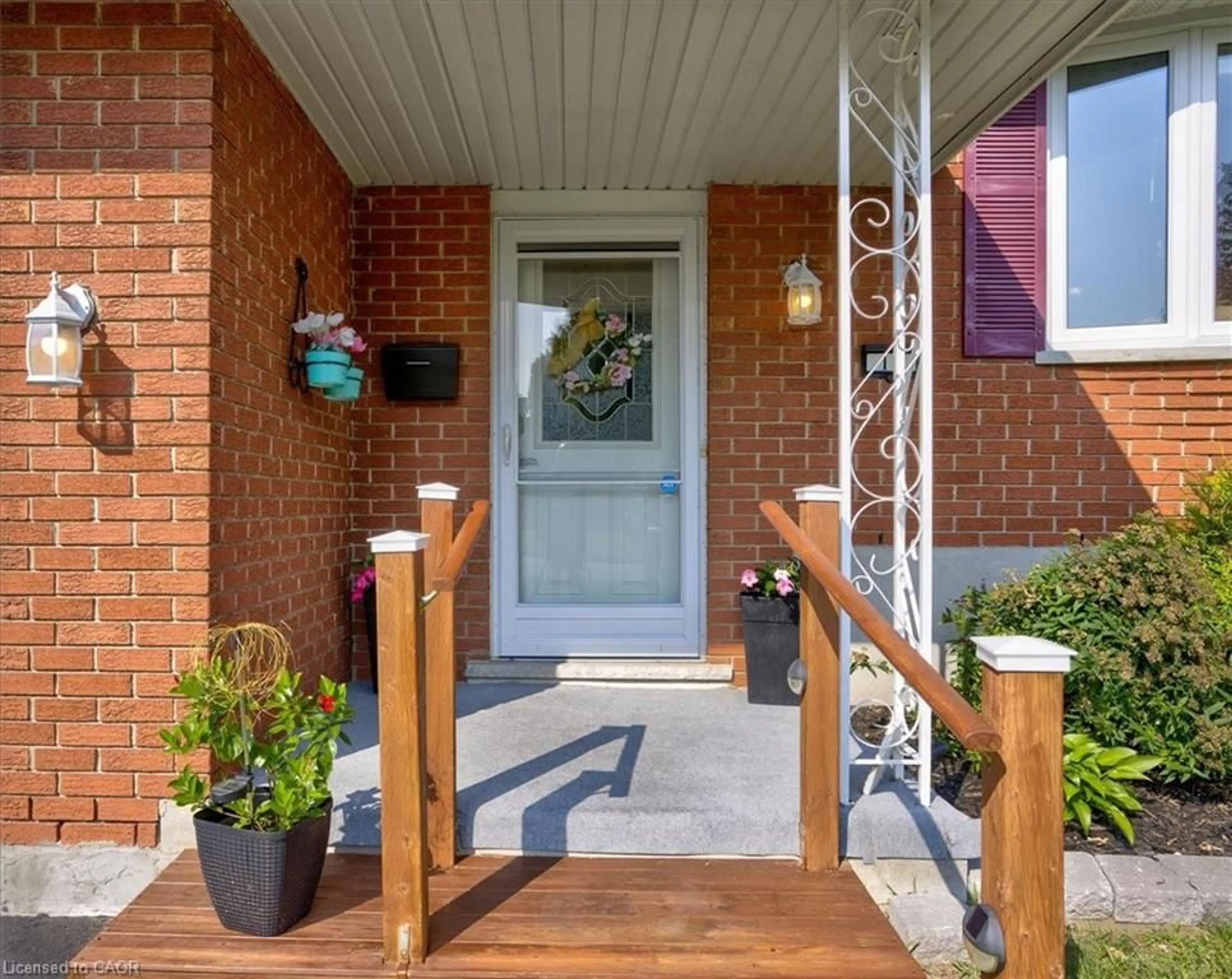 Home with brick exterior material, street for Cres, Simcoe Ontario N3Y 4R1