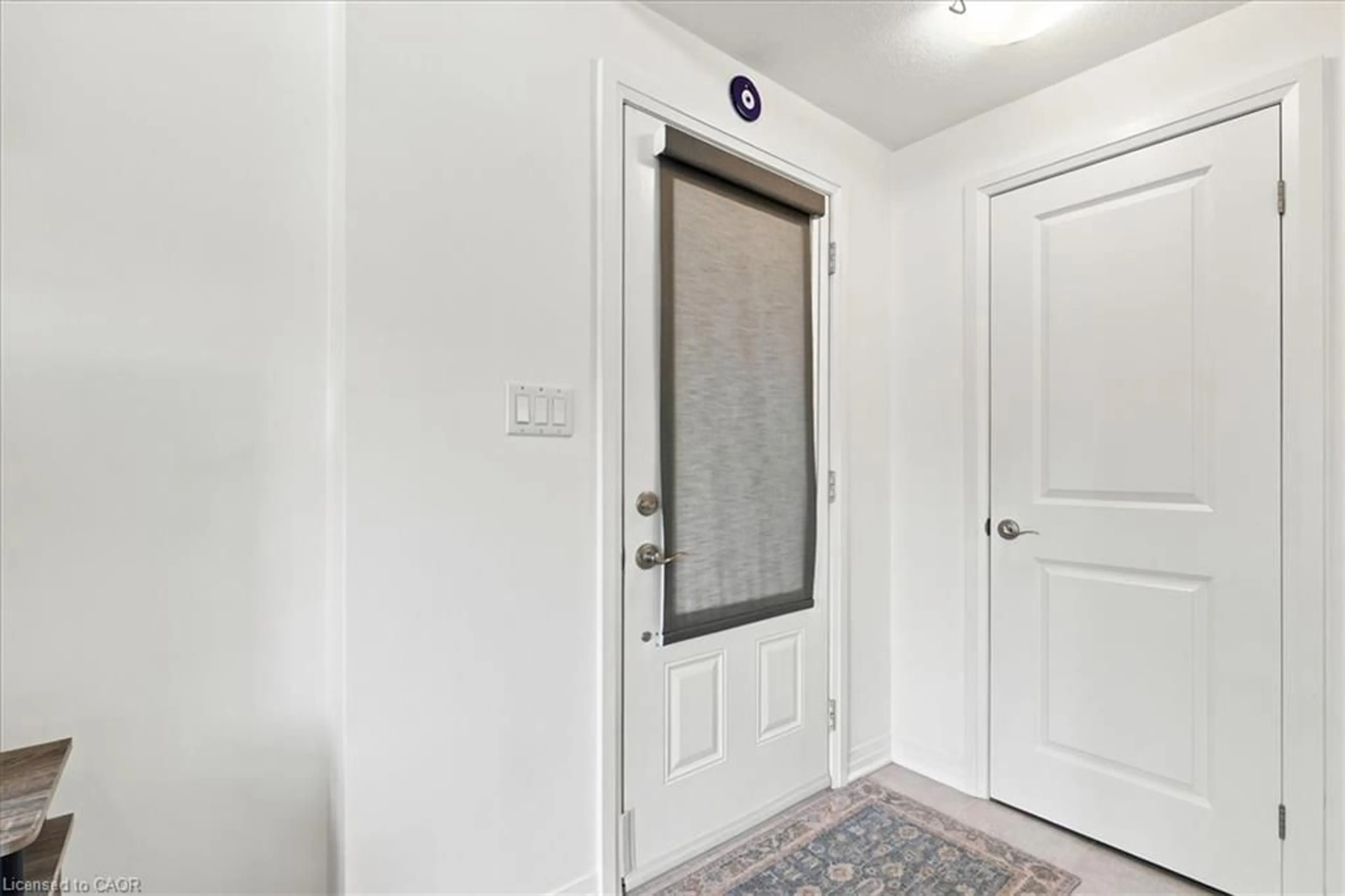 Indoor entryway for Dr, Kitchener Ontario N2P 0H2