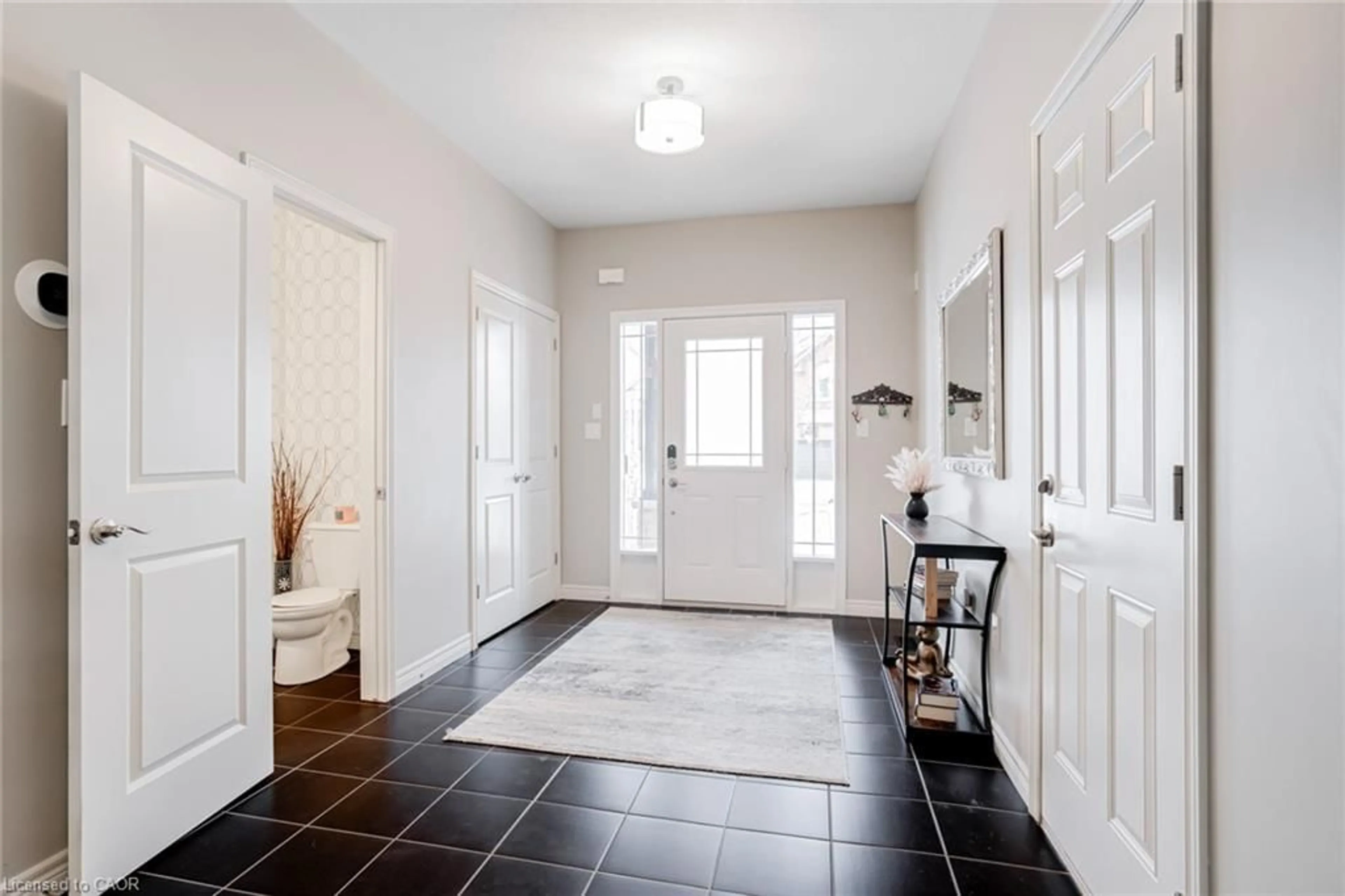 Indoor entryway for Dr, Binbrook Ontario L0R 1C0