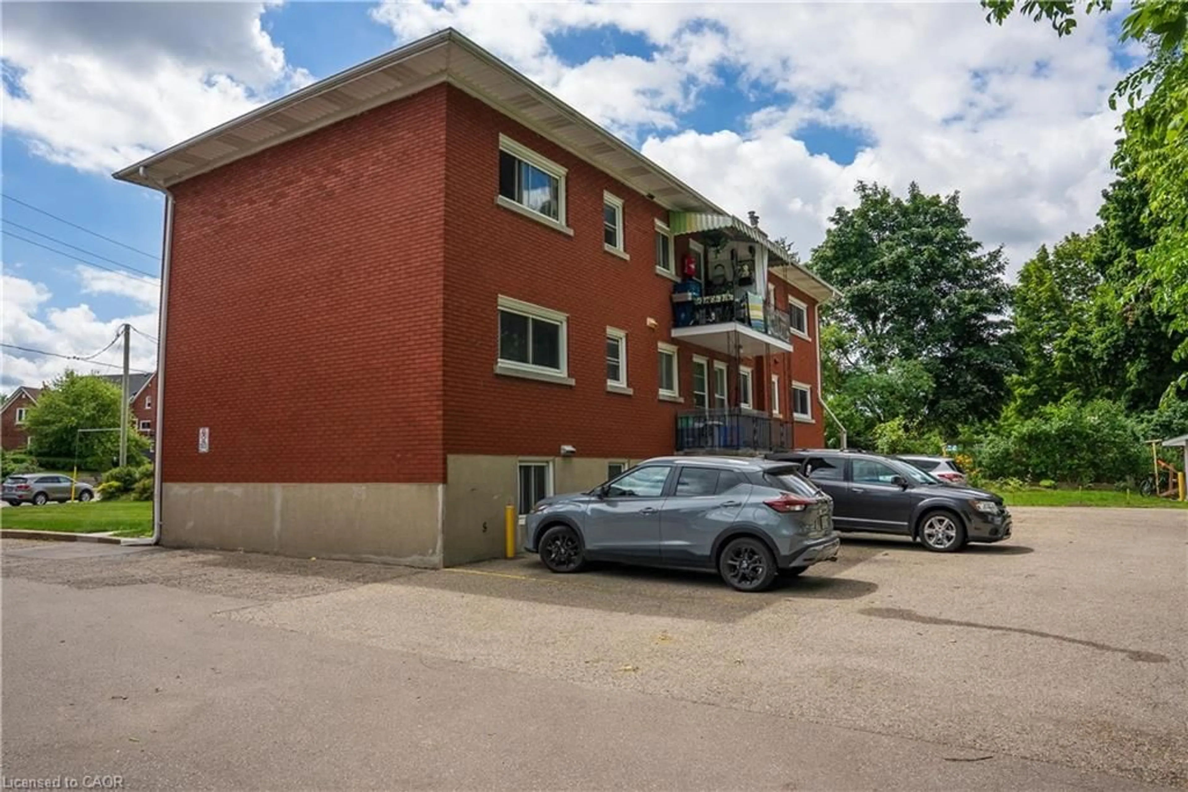 Unknown for 282 Ottawa St, Kitchener Ontario N2G 3T6