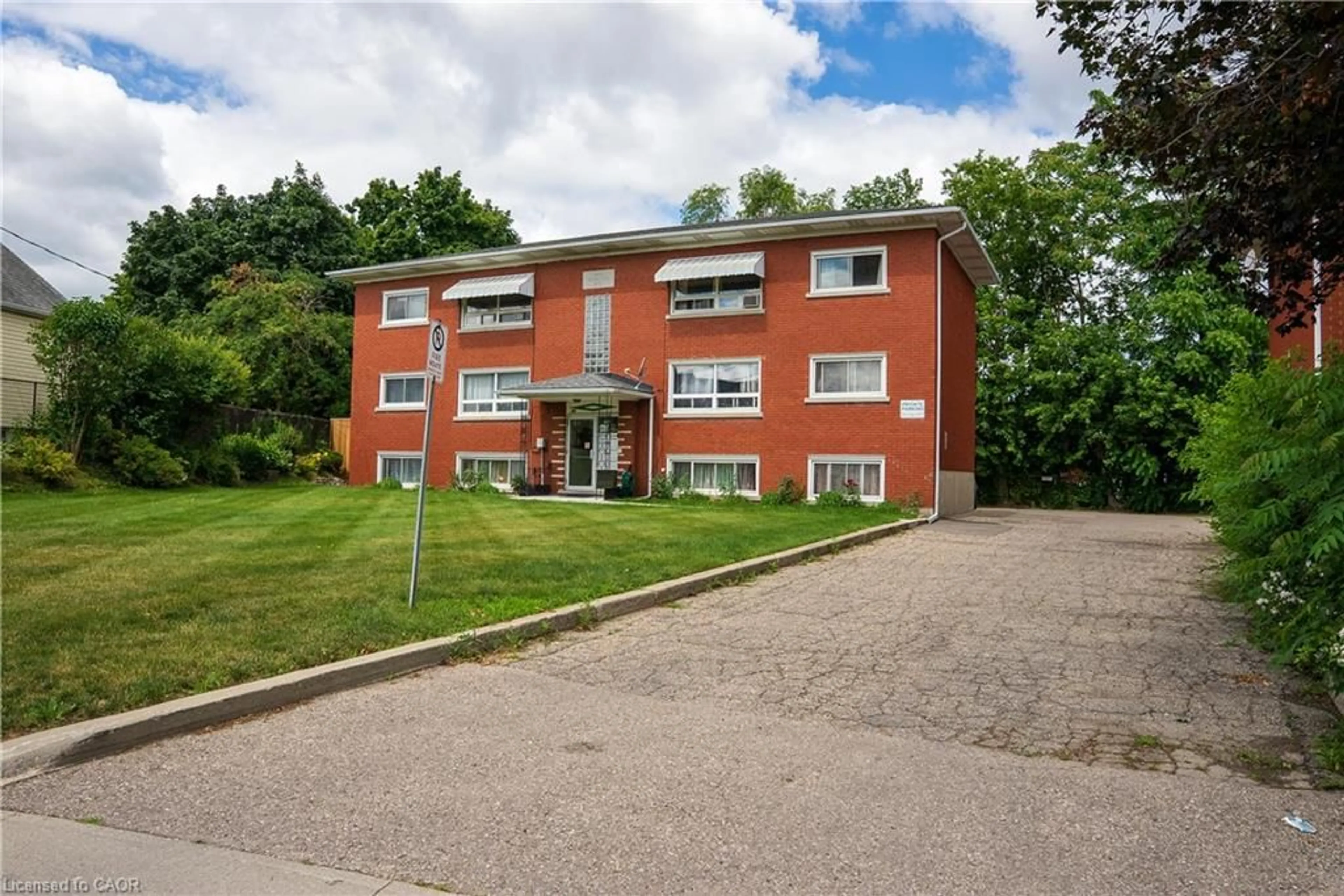 Unknown for 282 Ottawa St, Kitchener Ontario N2G 3T6