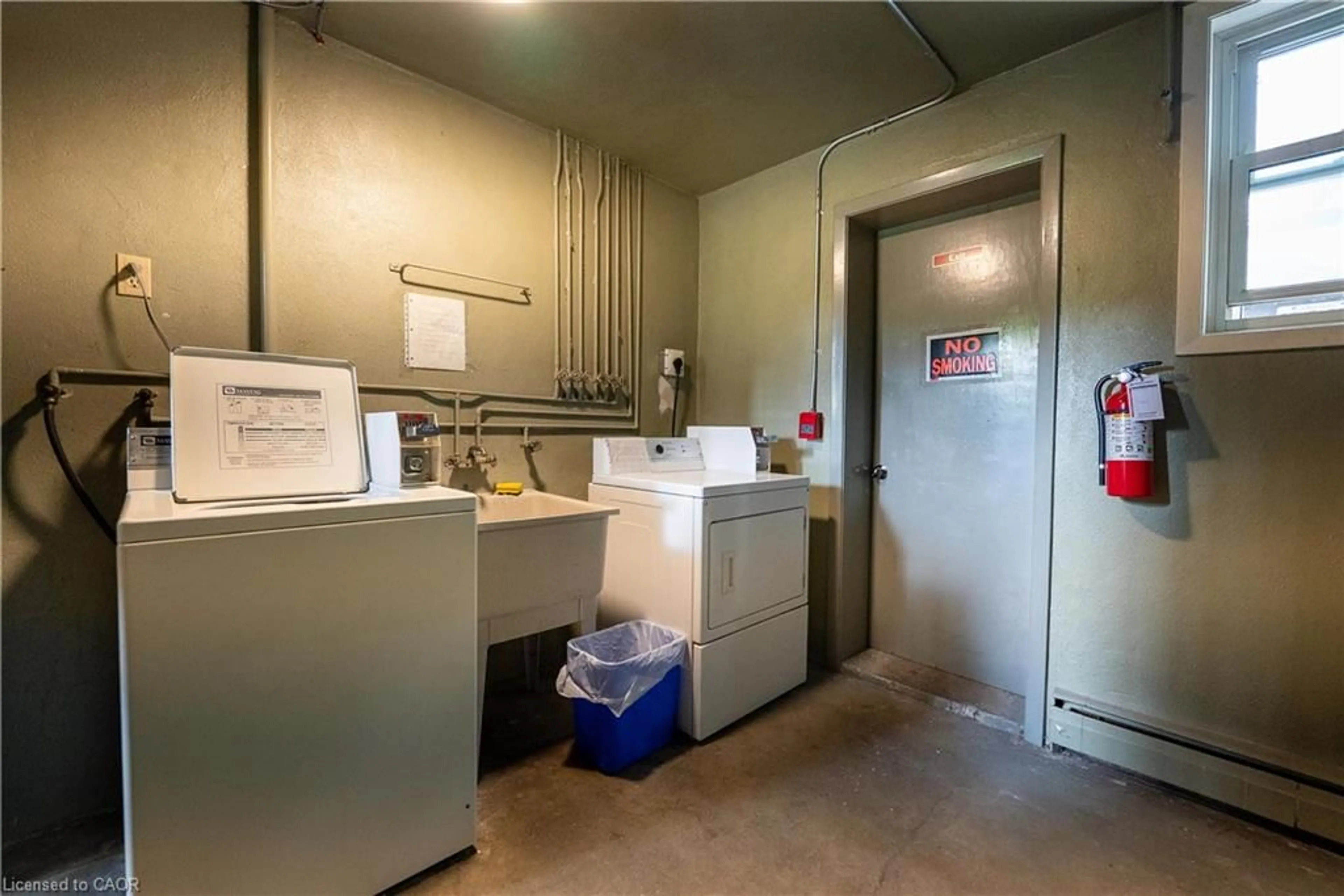 Laundry room for 282 Ottawa St, Kitchener Ontario N2G 3T6