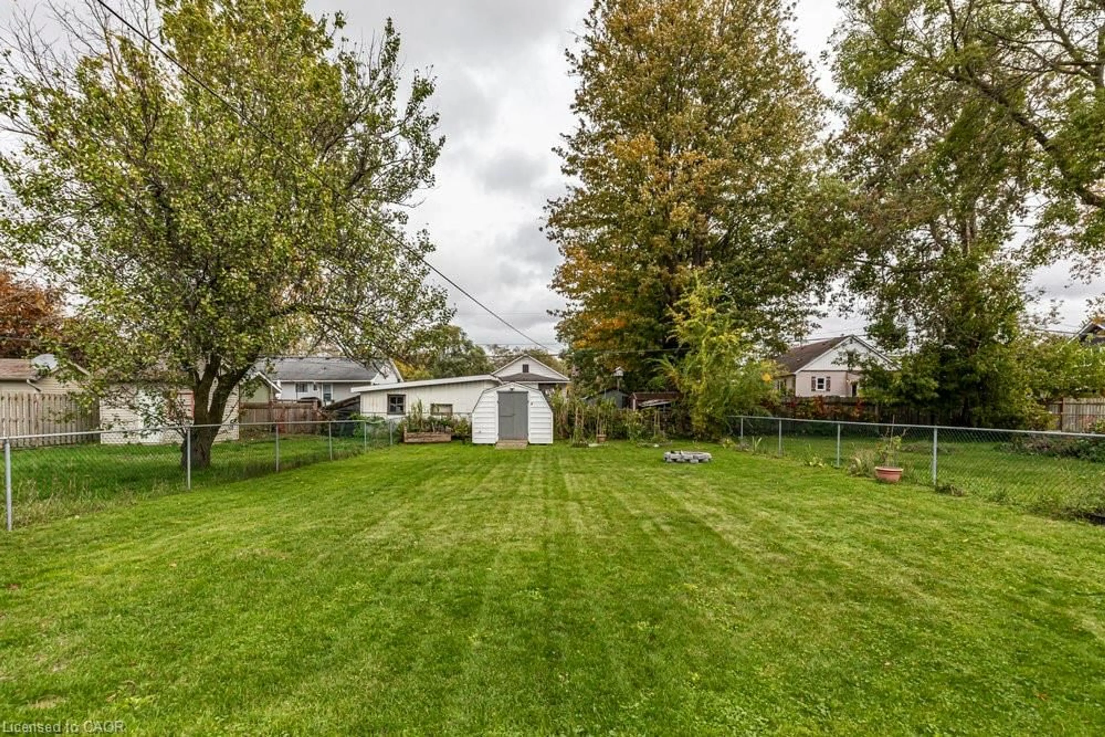 A pic from outside/outdoor area/front of a property/back of a property/a pic from drone, street for 259 Metcalfe St, Simcoe Ontario N3Y 3Y1