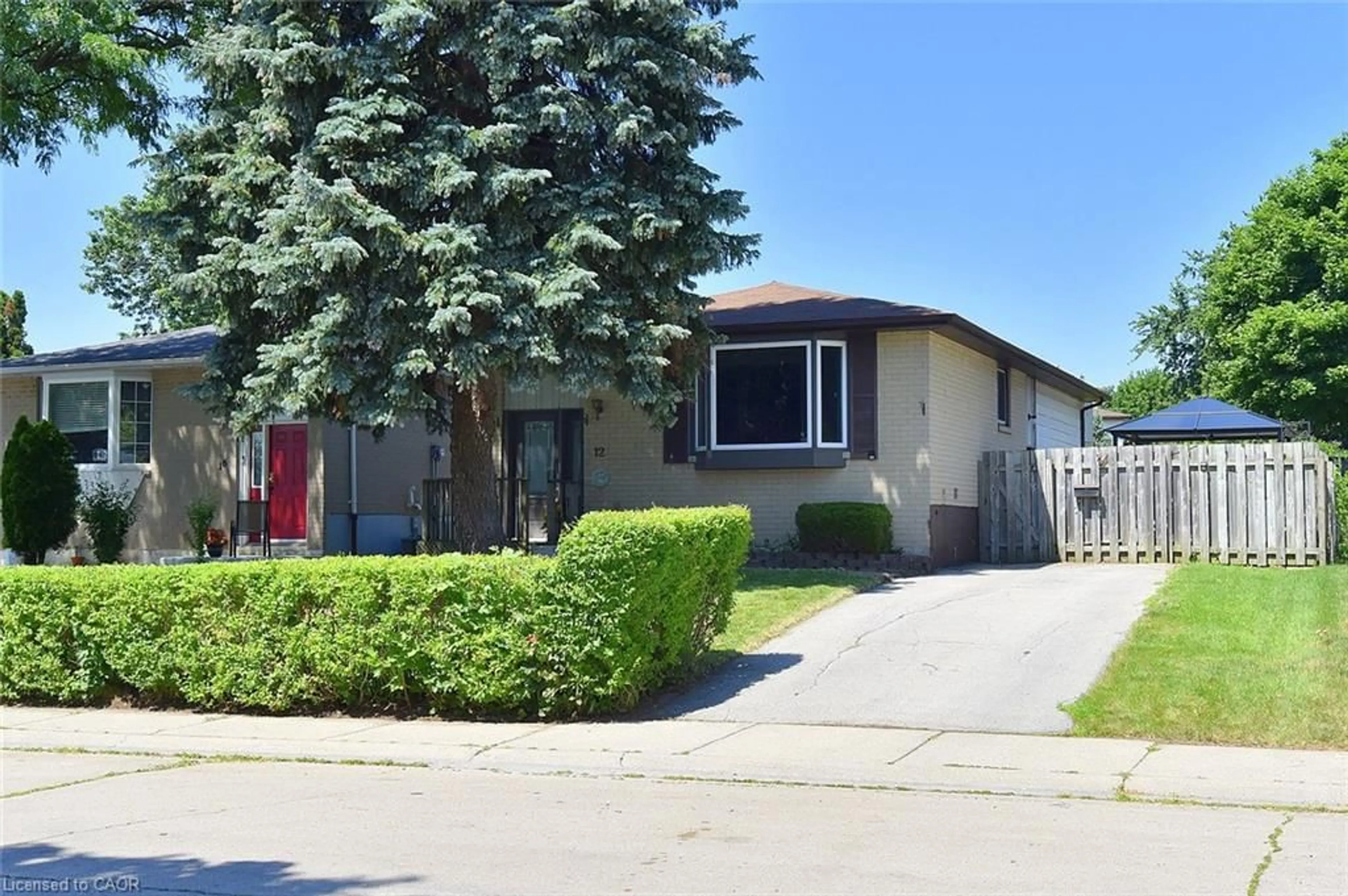 Home with vinyl exterior material, street for St, Hamilton Ontario L8W 1J8