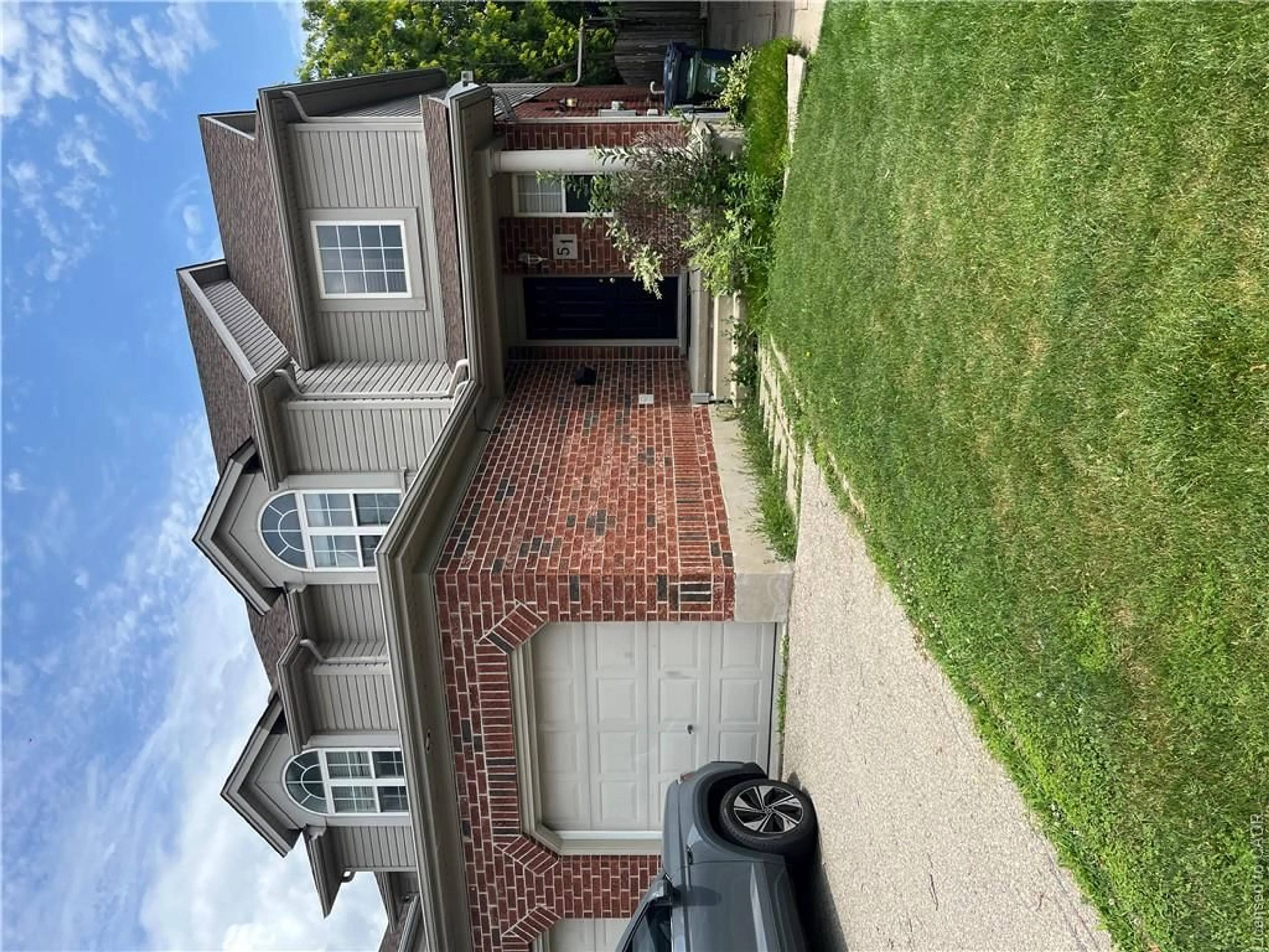 A pic from outside/outdoor area/front of a property/back of a property/a pic from drone, street for Cres, Guelph Ontario N1E 7J3