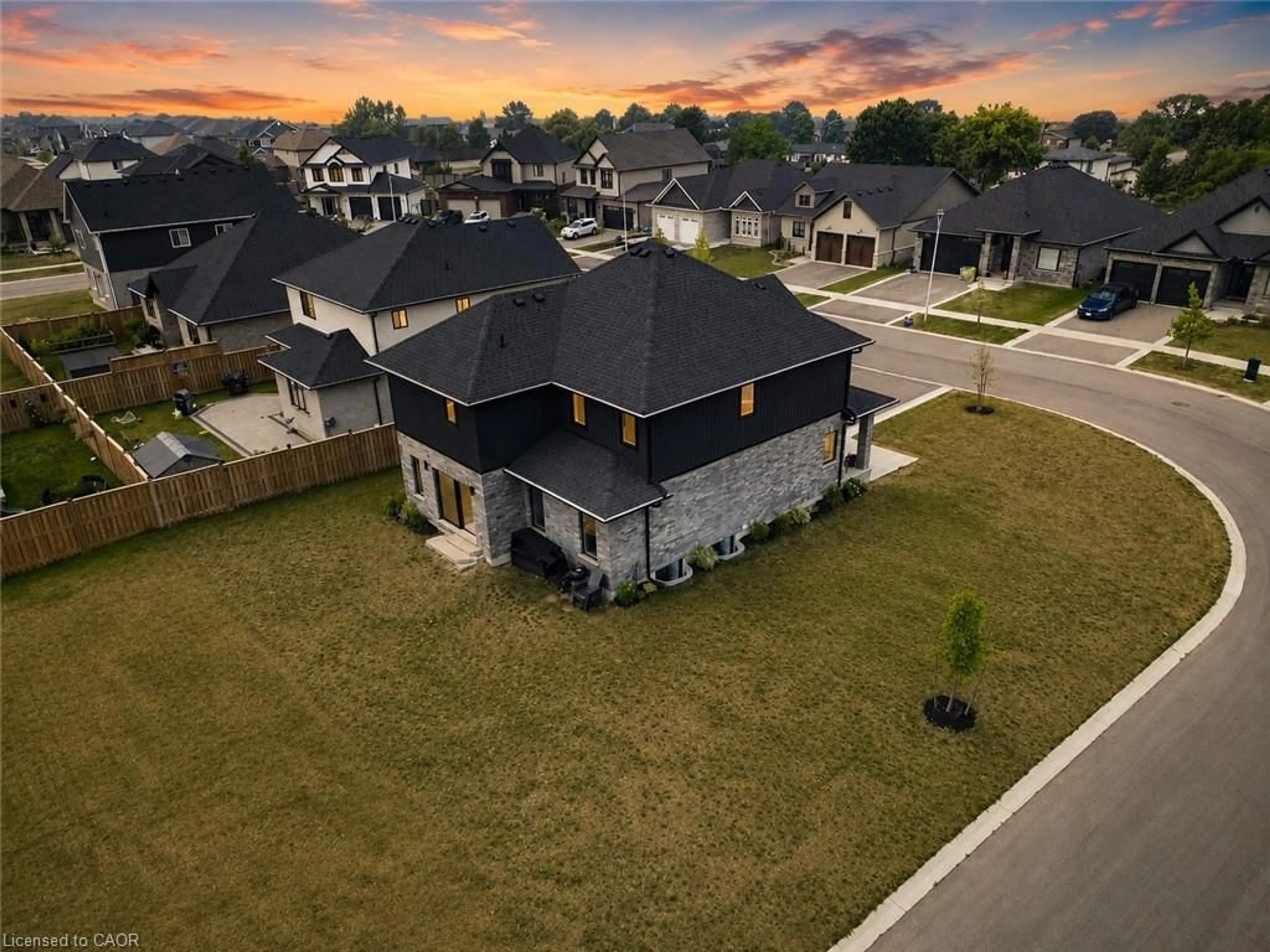 A pic from outside/outdoor area/front of a property/back of a property/a pic from drone, street for 95 Fred Krug Ave, Tavistock Ontario N0B 2R0