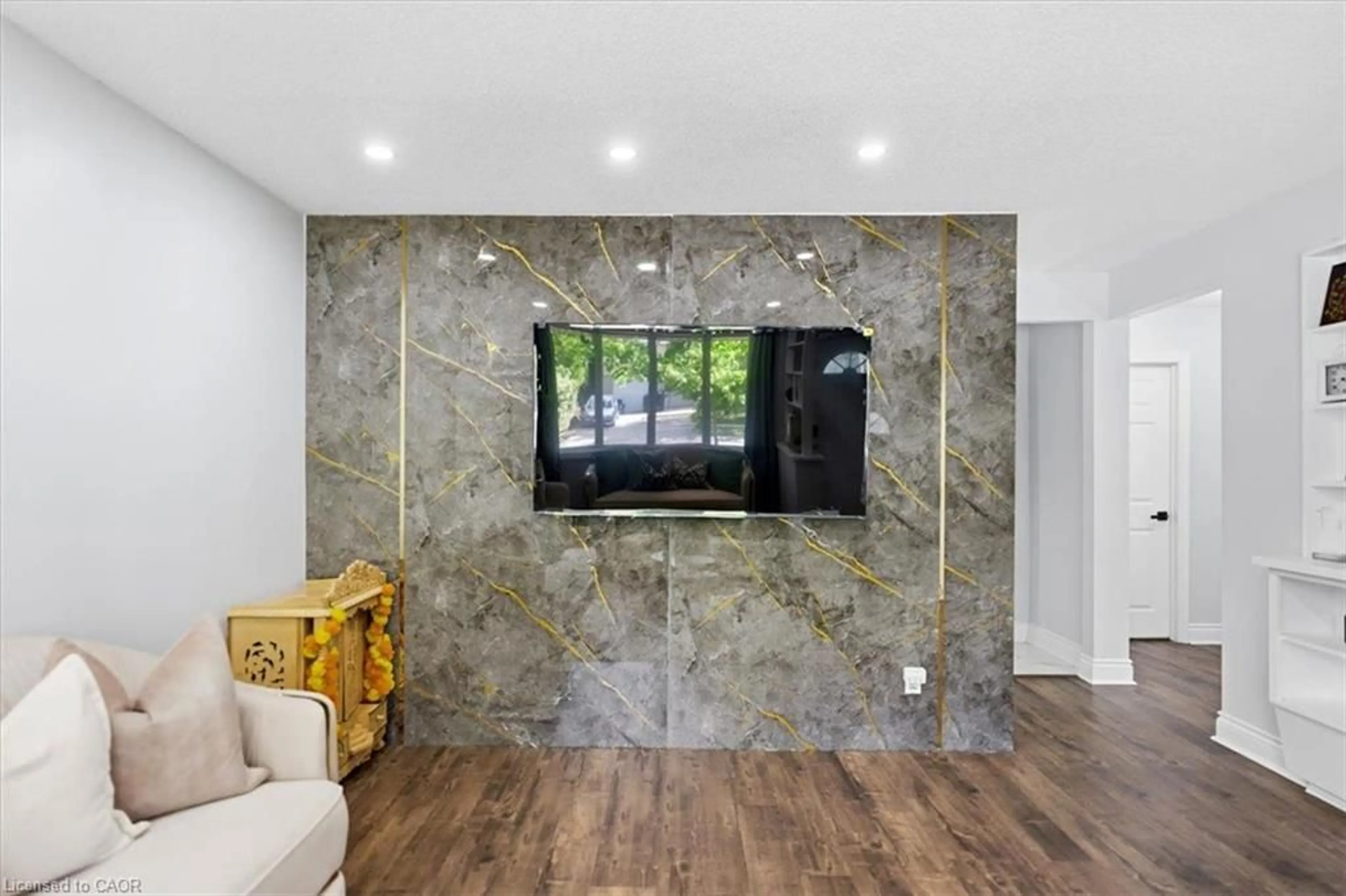 Home theater for Lane, Waterloo Ontario N2L 4Y2