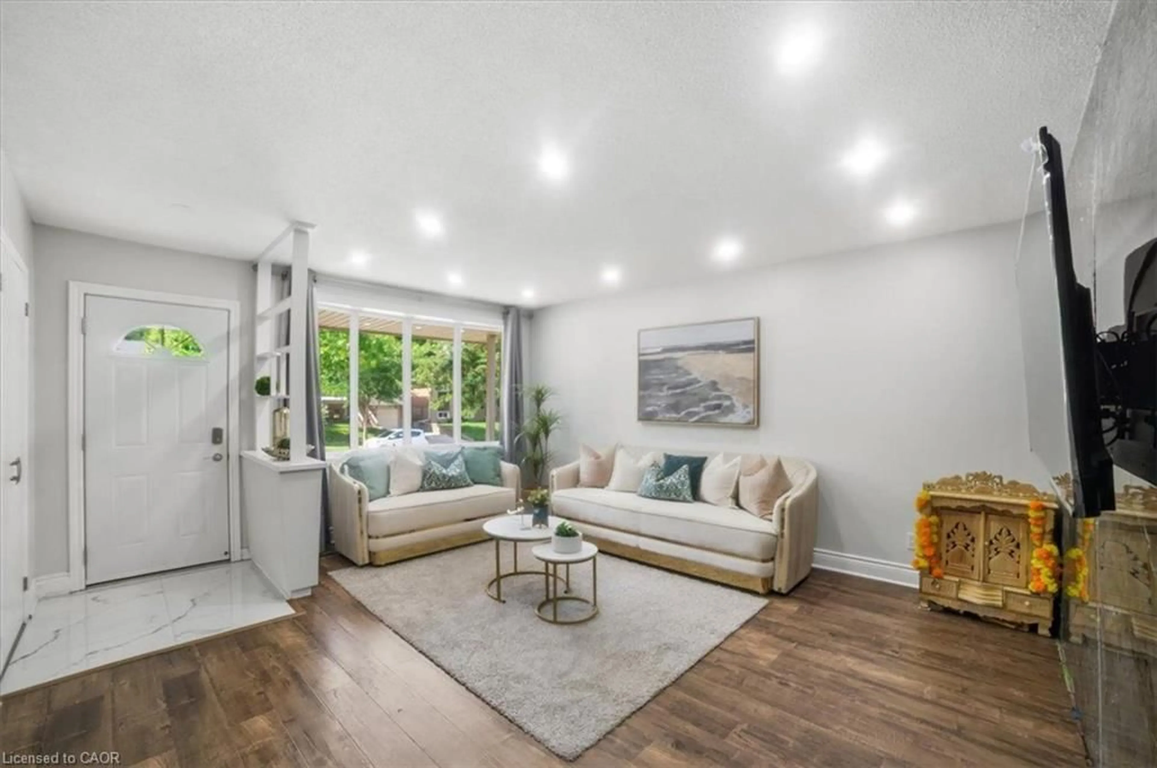 Living room with furniture, unknown for Lane, Waterloo Ontario N2L 4Y2
