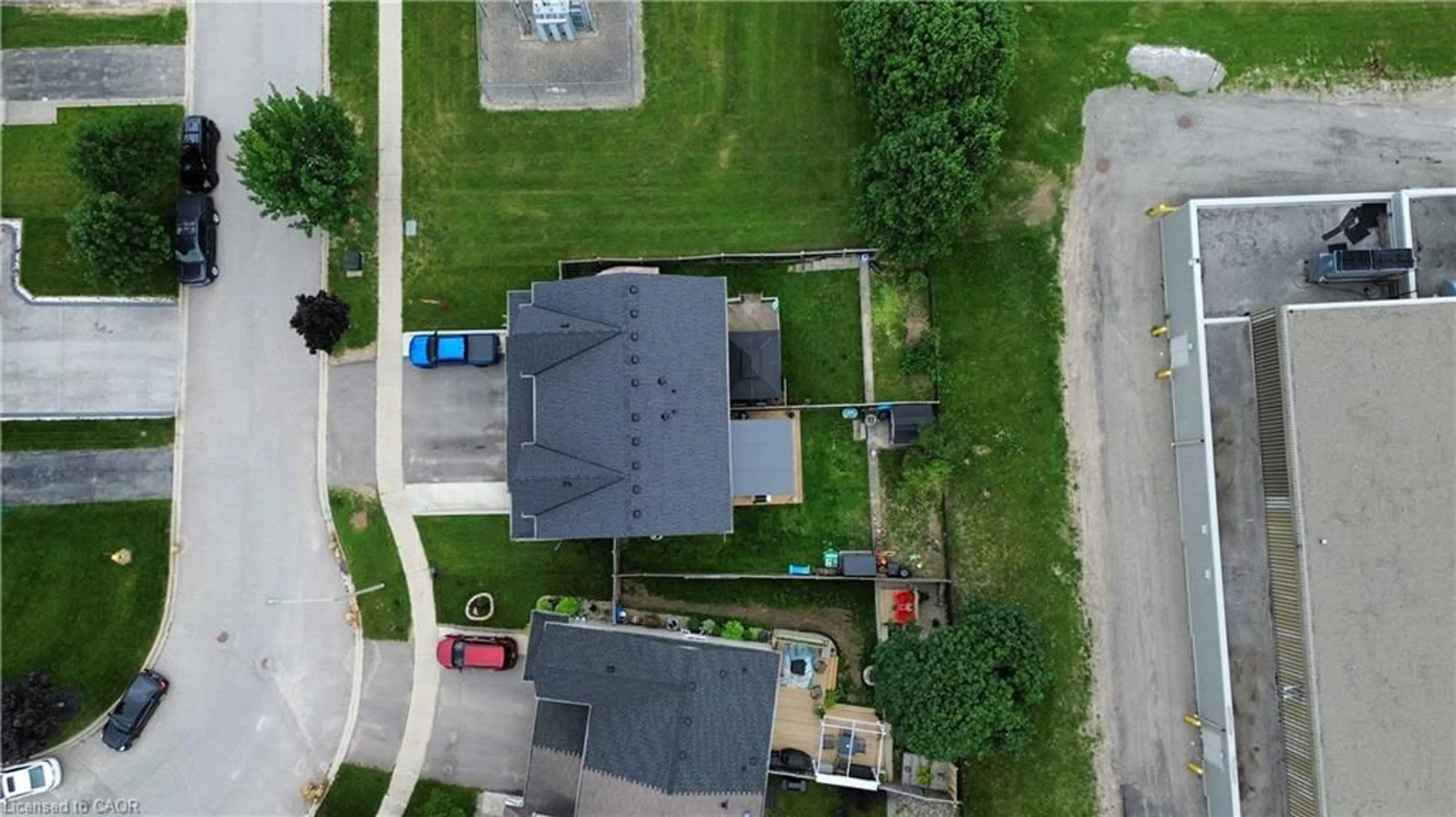 A pic from outside/outdoor area/front of a property/back of a property/a pic from drone, street for 416 Orvis Cres, Shelburne Ontario L9V 3E6