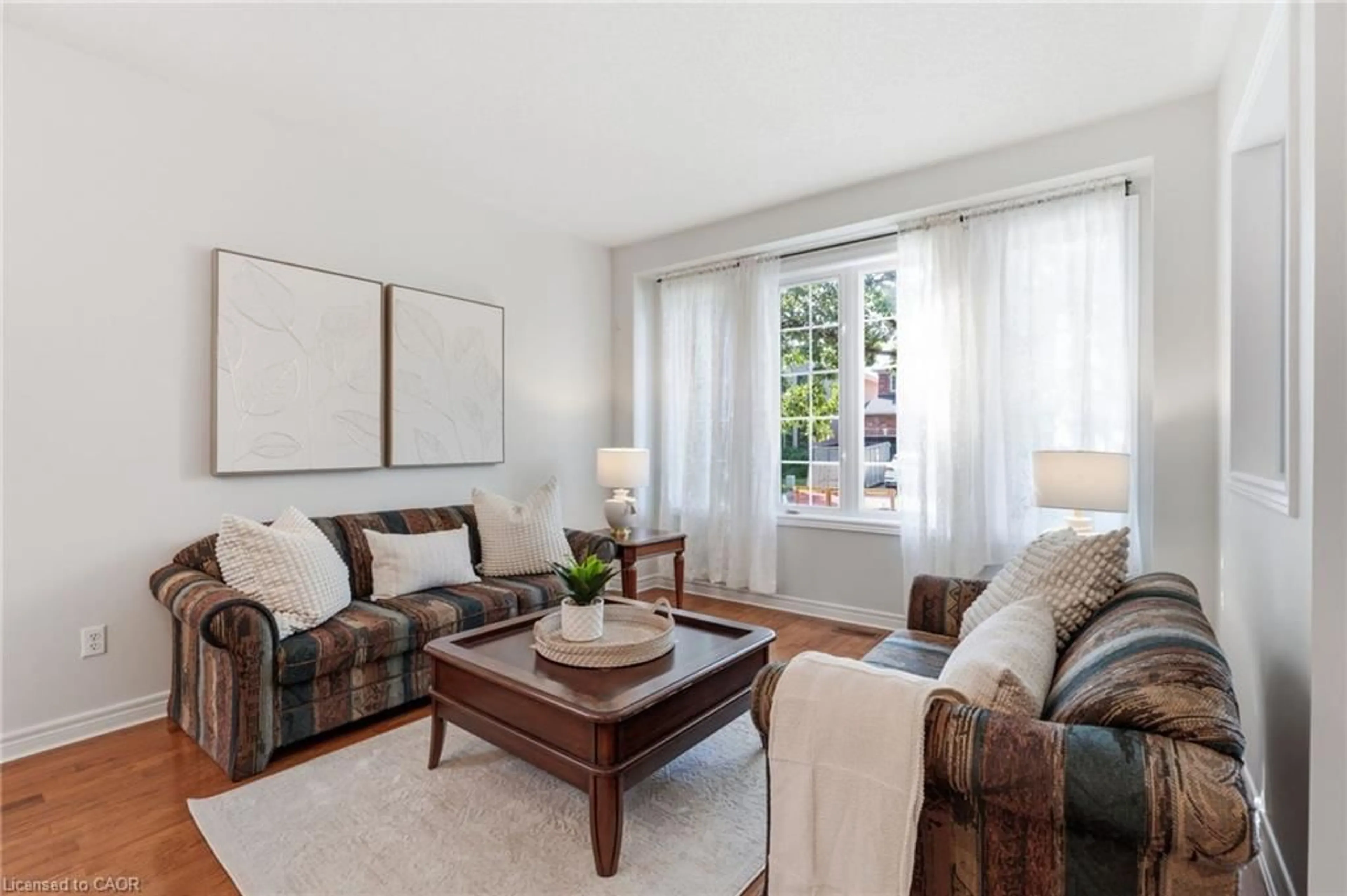 Living room with furniture, unknown for Cir, Oakville Ontario L6M 5B5