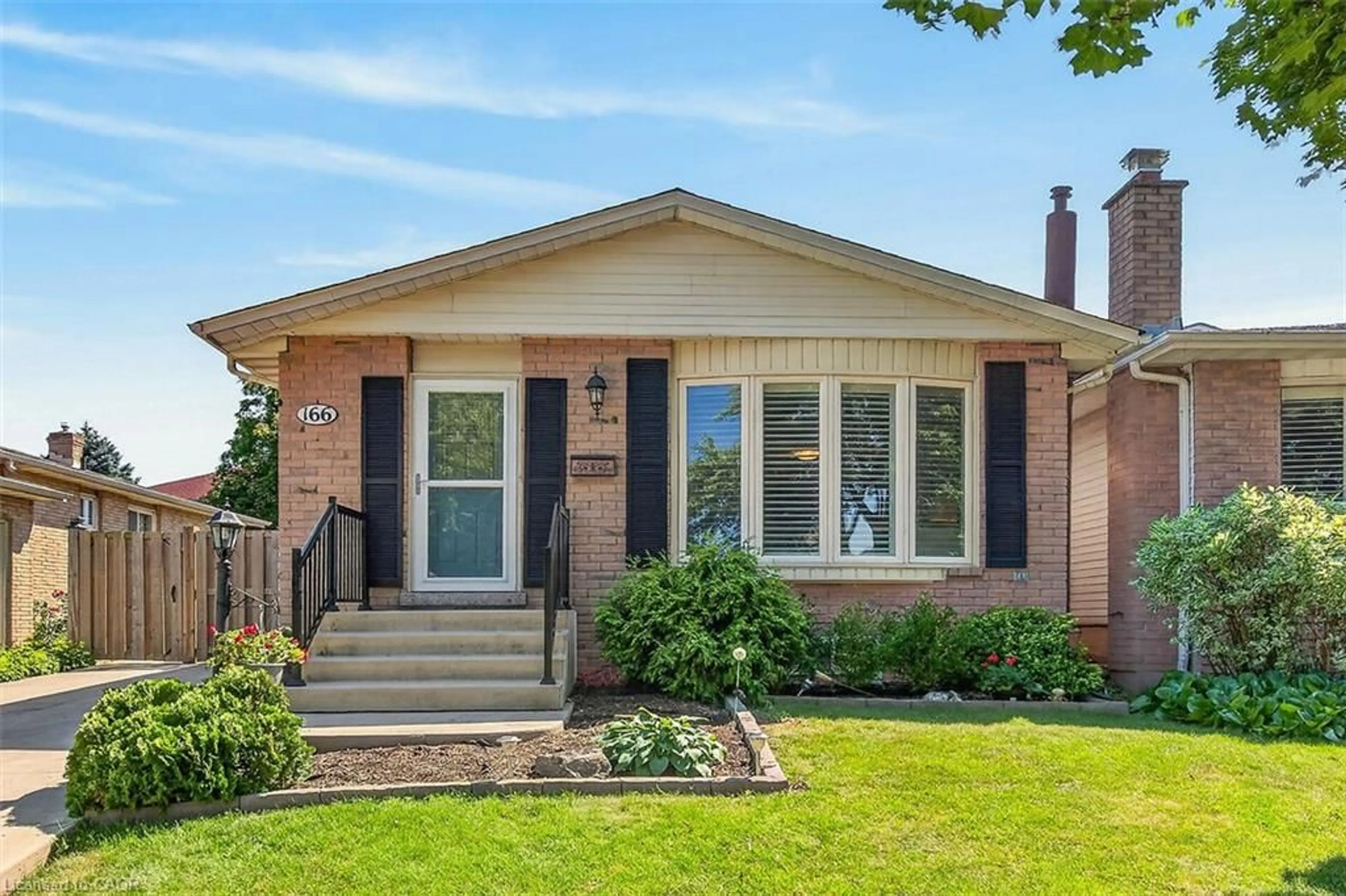 Home with brick exterior material, street for Dr, Stoney Creek Ontario L8J 1V7