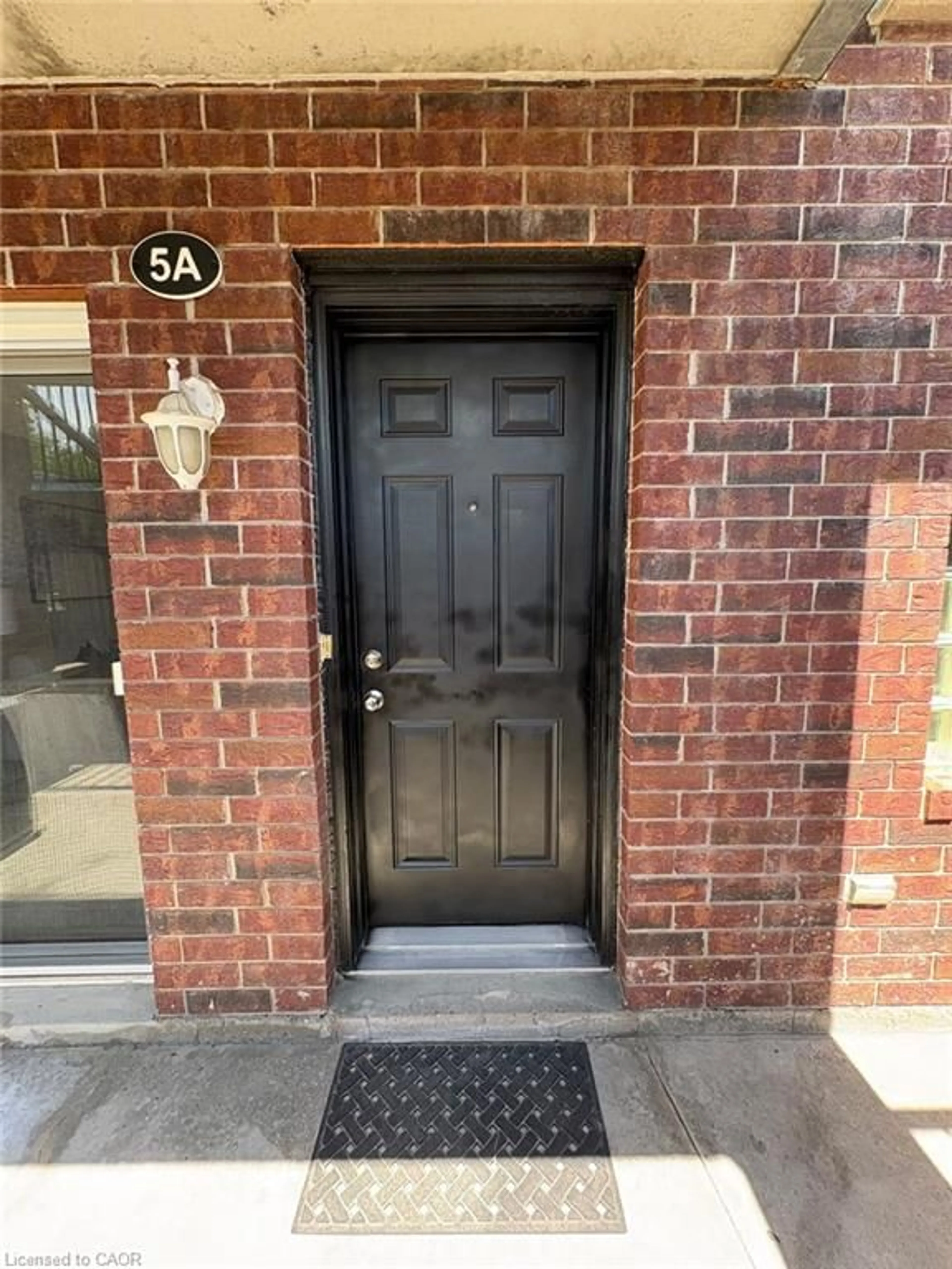 Indoor entryway for 45 Cedarhill Cres #5A, Kitchener Ontario N2E 0A2