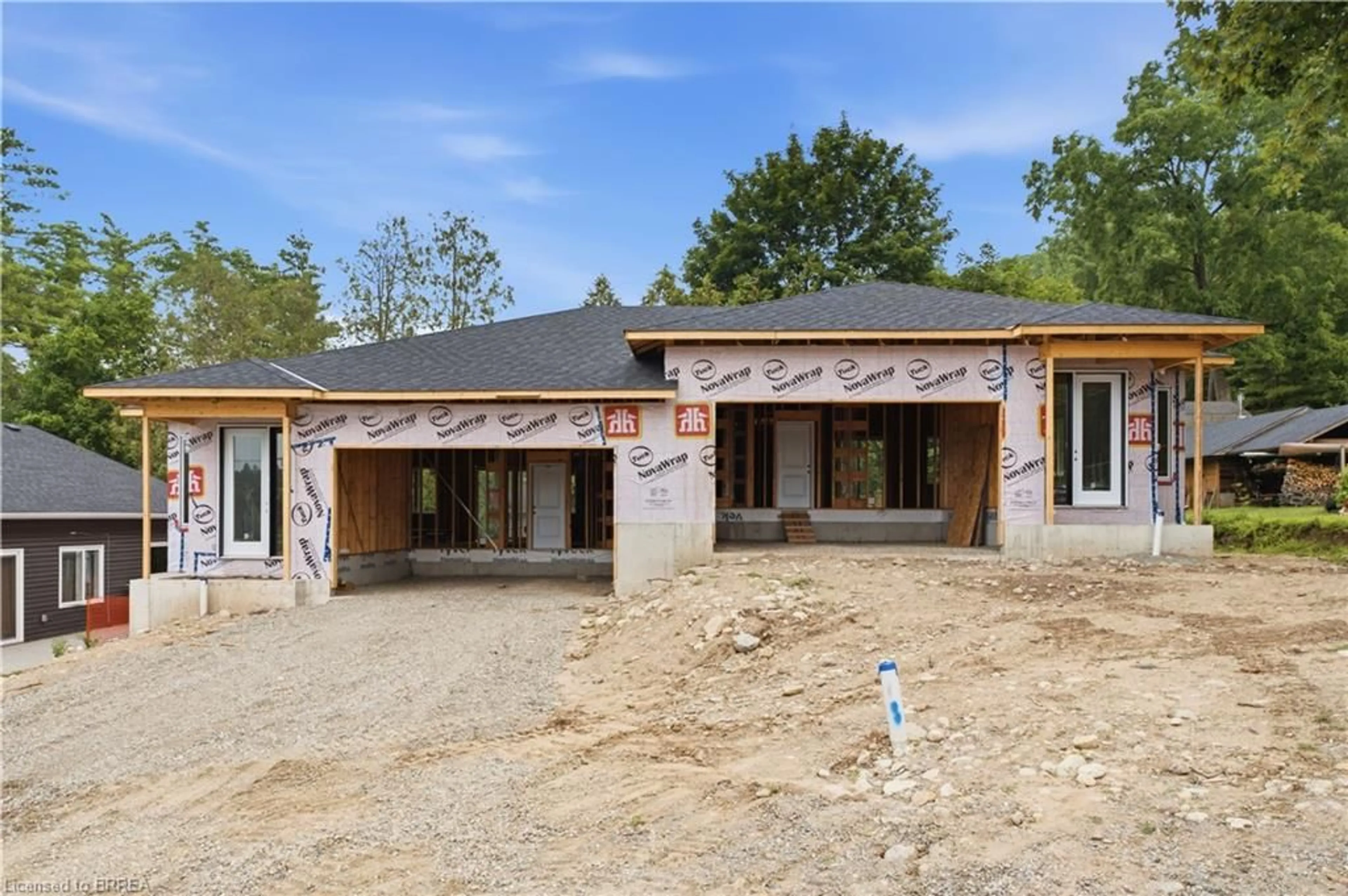 Home with brick exterior material, building for 63 Laurel St, Paris Ontario N3L 2H2