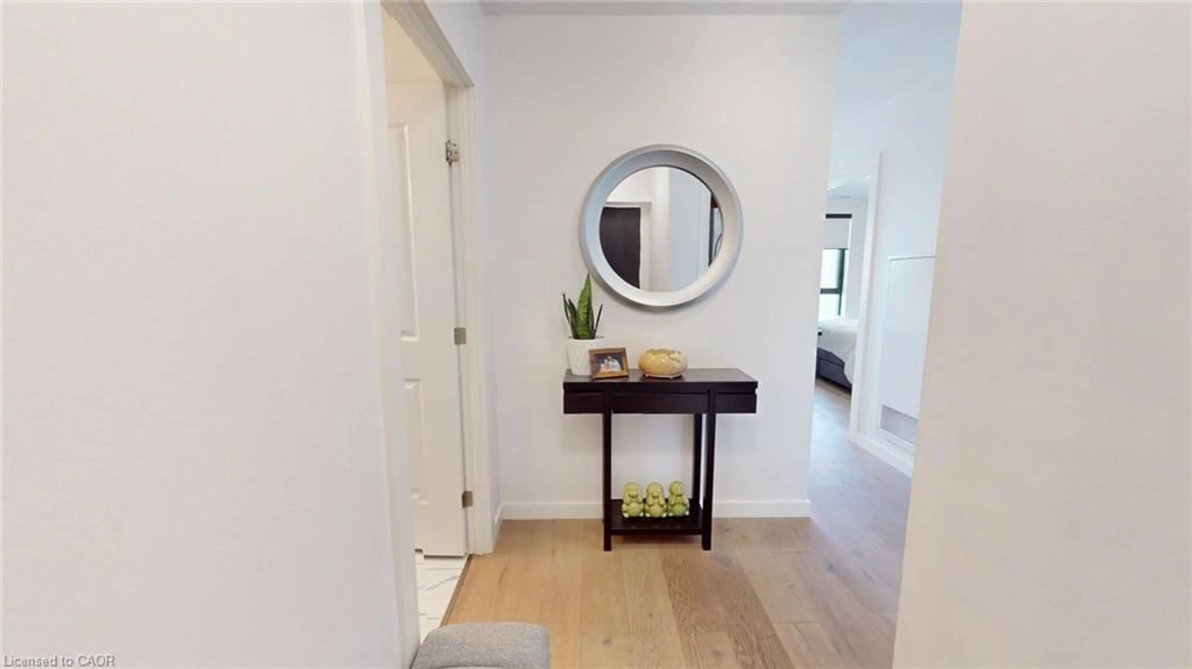 Indoor entryway for 181 King St #1111, Waterloo Ontario N2J 0E7