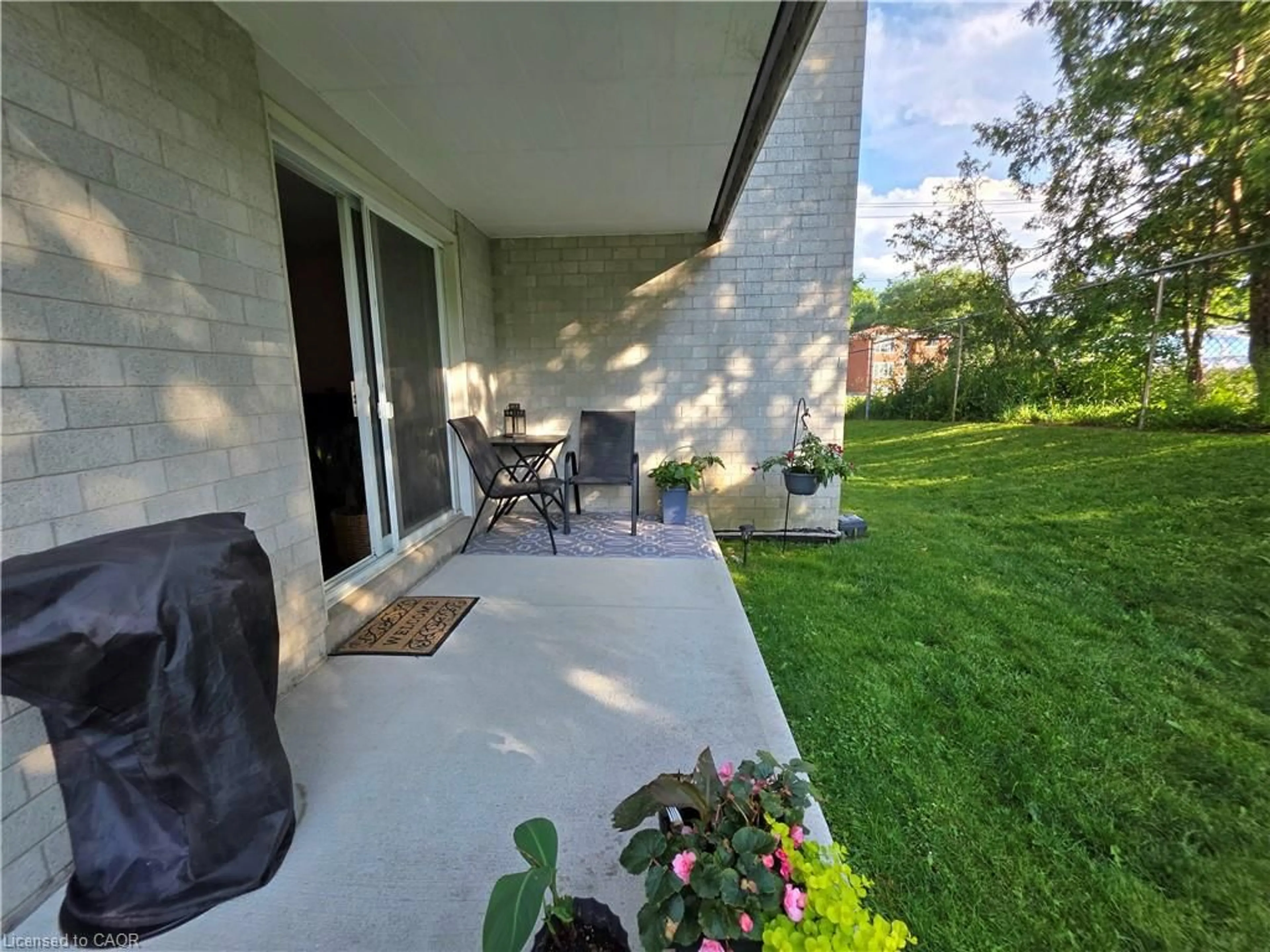 Patio, street for 24 Mooregate Cres #103, Kitchener Ontario N2M 2G1