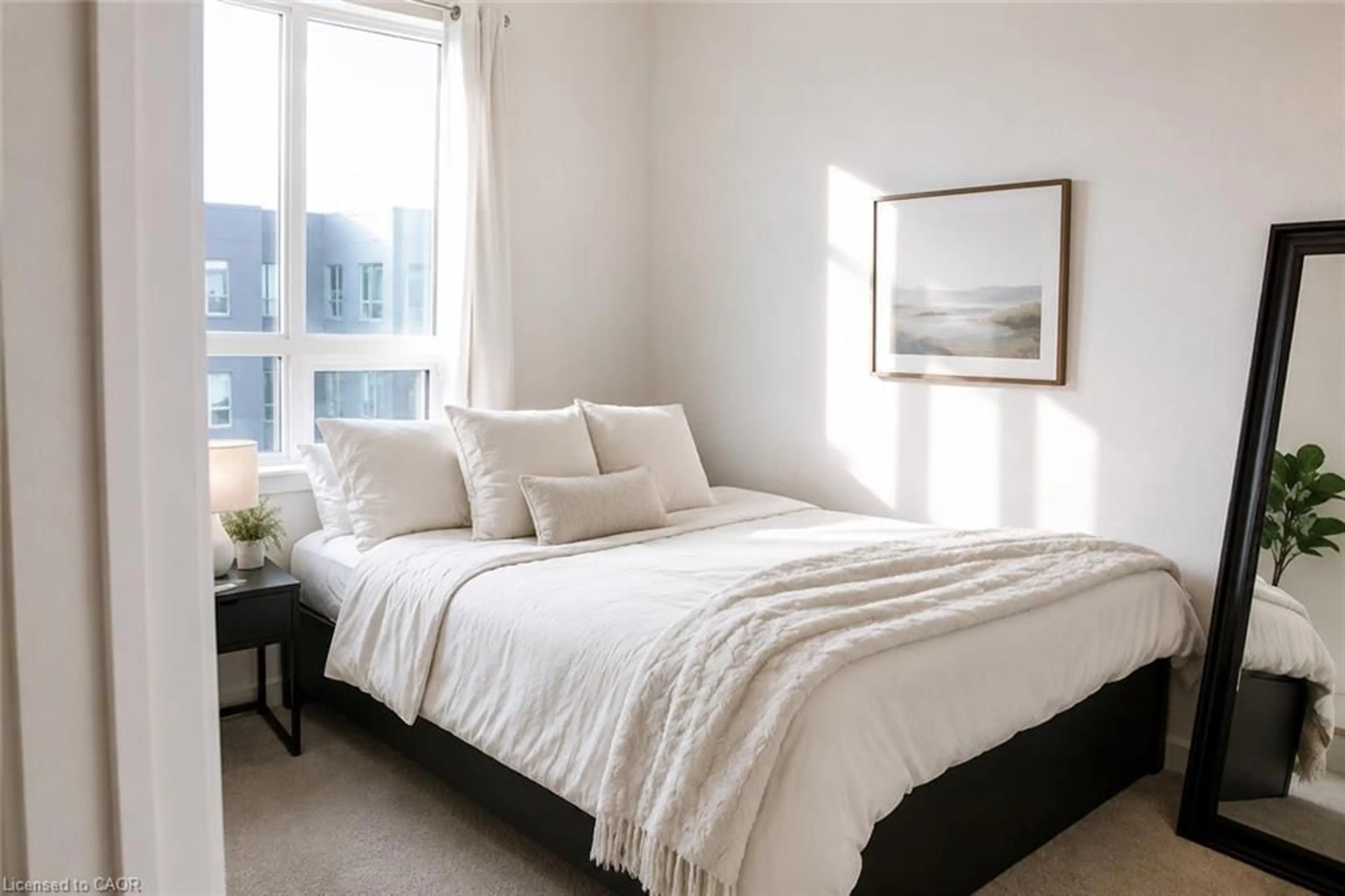 Bedroom with bed, unknown for 5055 Greenlane Rd #626, Beamsville Ontario L0R 1B3