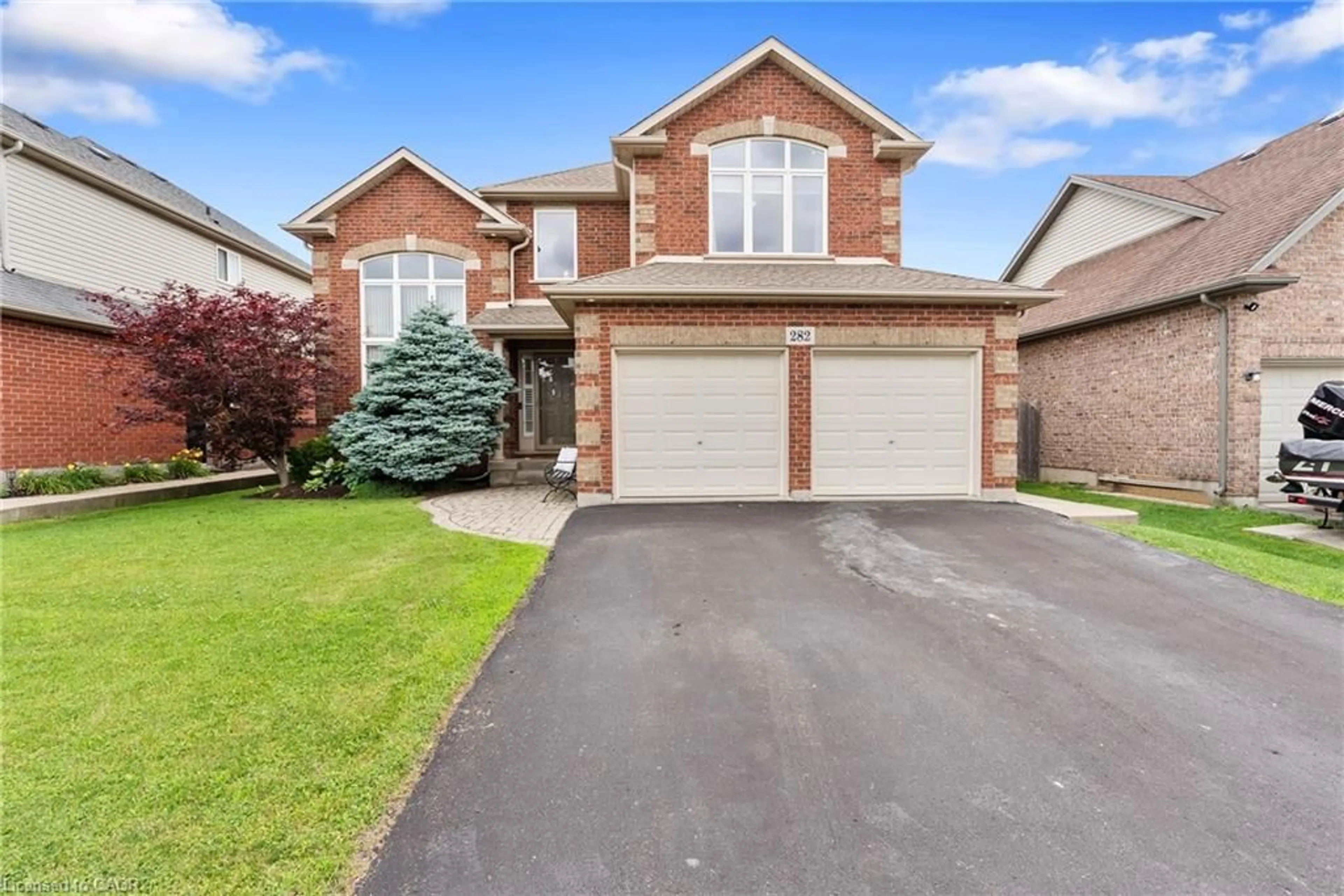 Home with brick exterior material, street for 282 Winterberry Blvd, Thorold Ontario L2V 5E5