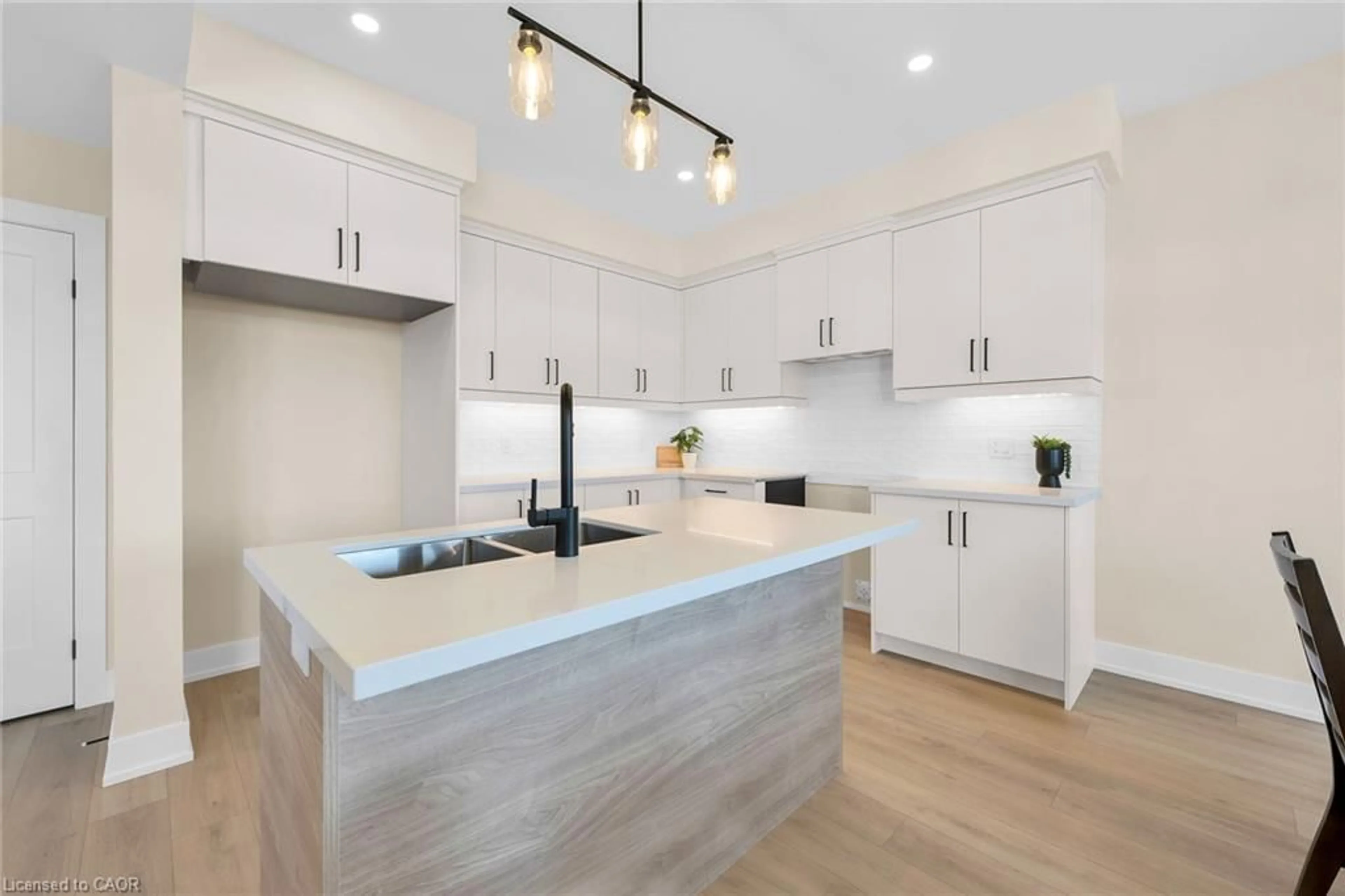 Open concept kitchen, unknown for 178 Lafayette St, Jarvis Ontario N0A 1J0