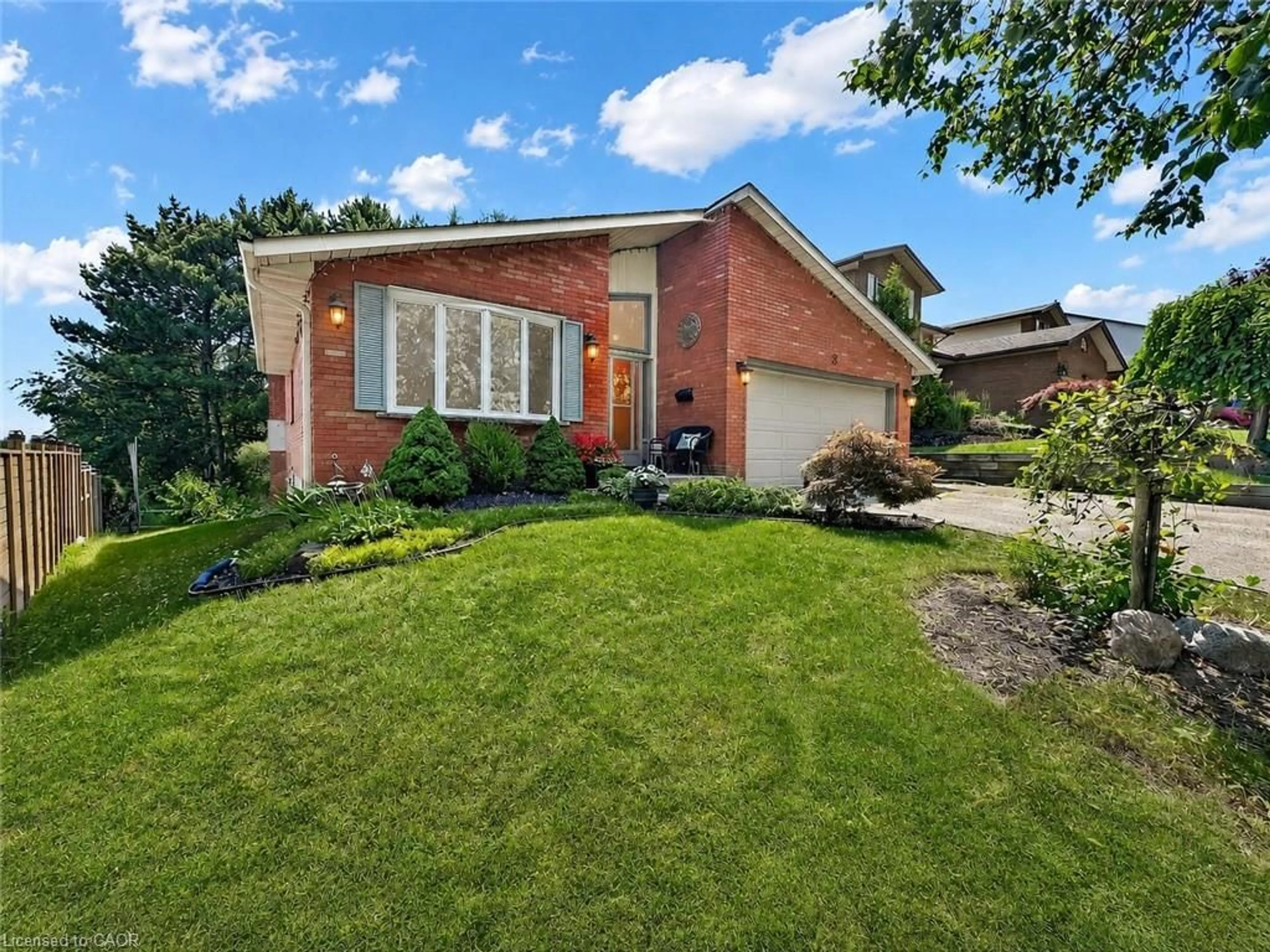 Home with brick exterior material, street for 6 Lanark Cres, Kitchener Ontario N2N 2R1