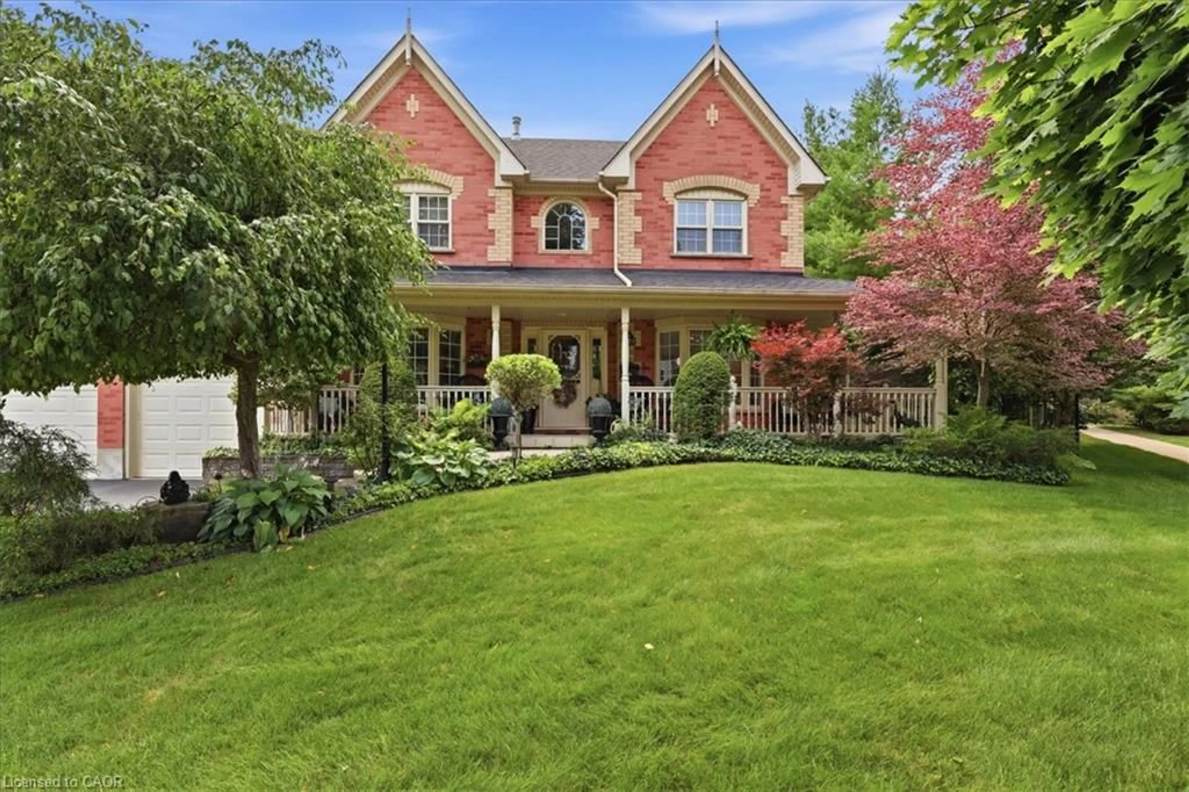 Home with brick exterior material, street for 39 Everwood Run, Kitchener Ontario N2P 2B1