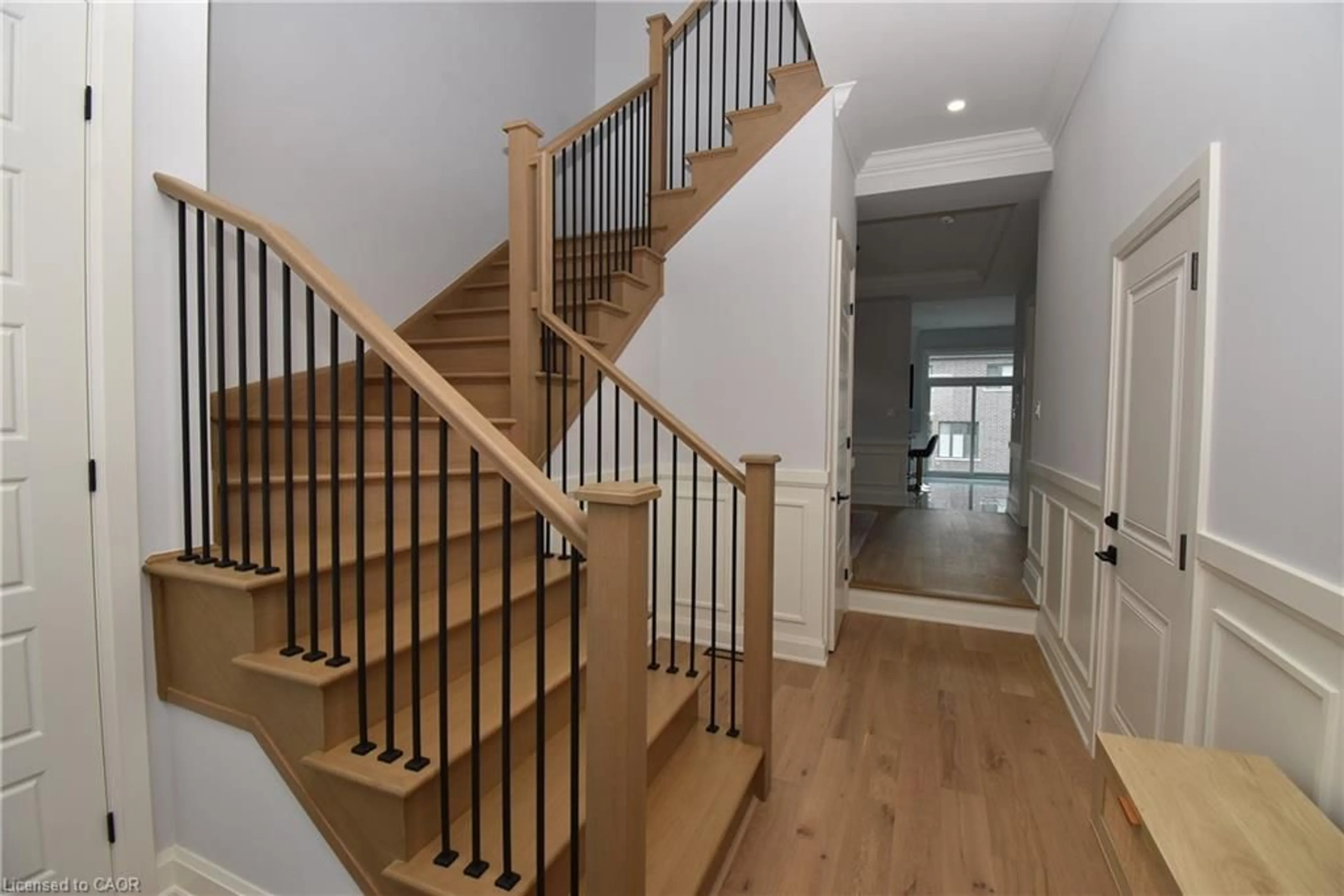 Stairs for 1184 West 5th St, Hamilton Ontario L9B 1J6