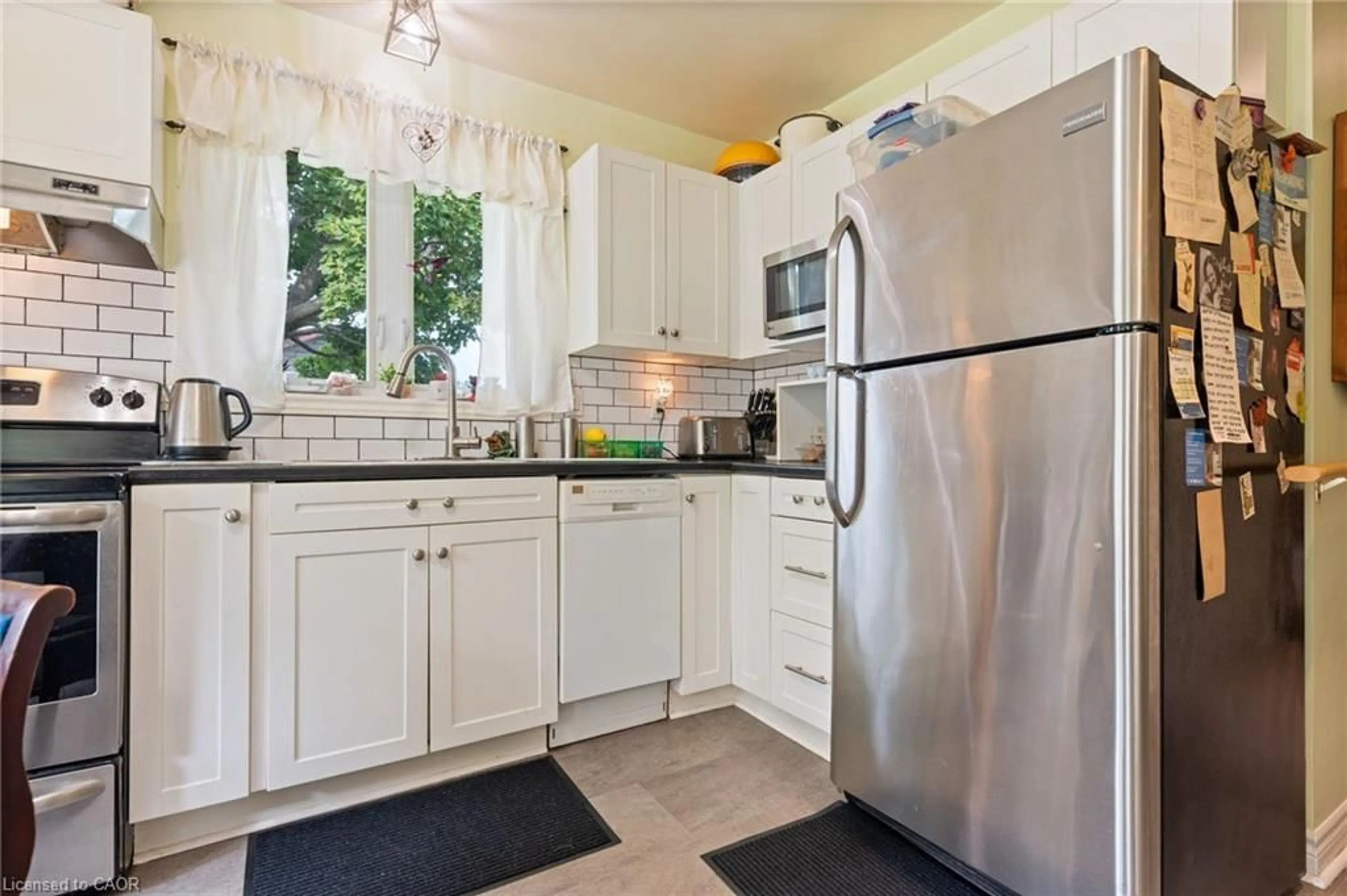 Standard kitchen, ceramic/tile floor for 24 Lakeview Cres, St. Williams Ontario N0E 1P0