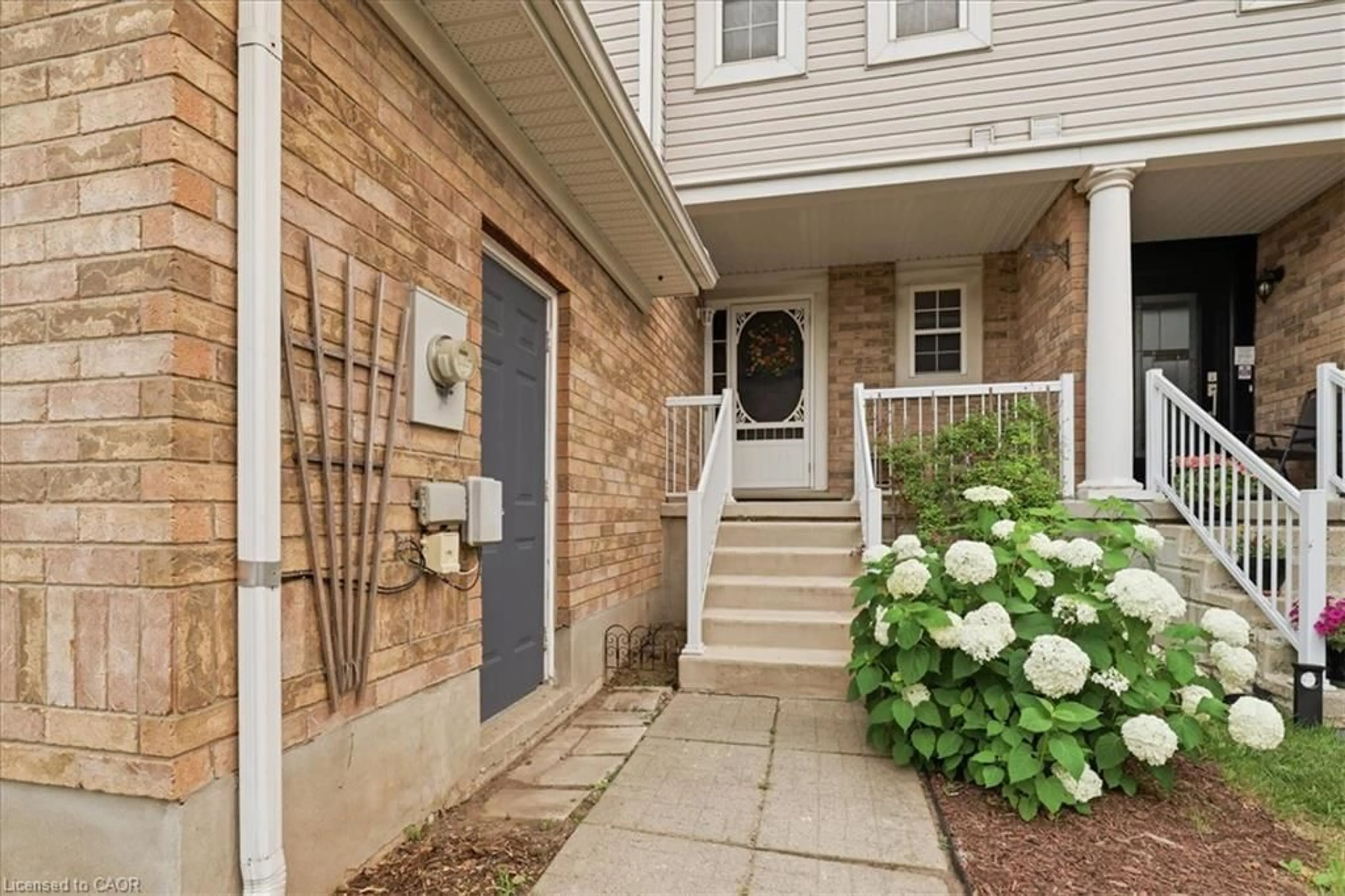Indoor entryway for 20 Werstine Terr, Cambridge Ontario N3C 4G7