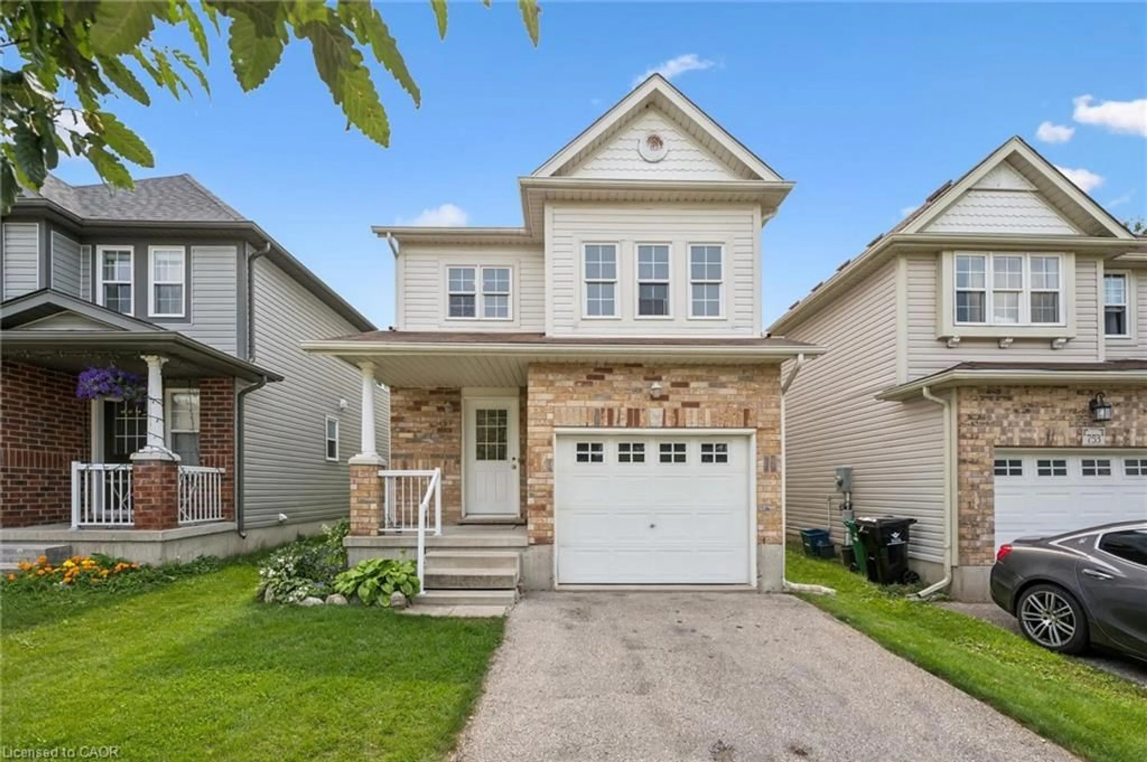 Home with brick exterior material, street for 751 Laurelwood Dr, Waterloo Ontario N2V 2W2