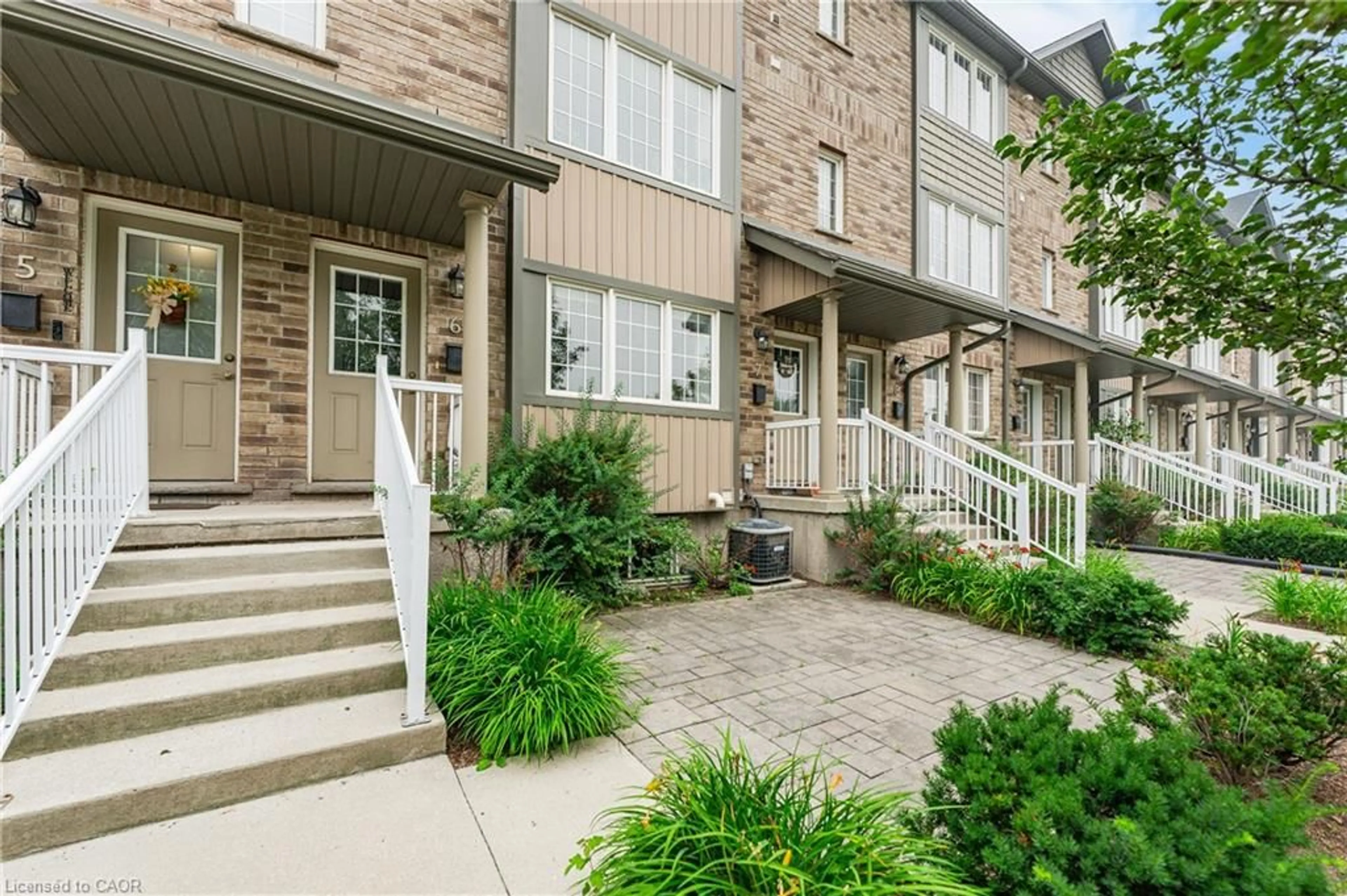 Patio, street for 275 Old Huron Rd #6, Kitchener Ontario N2R 1P9