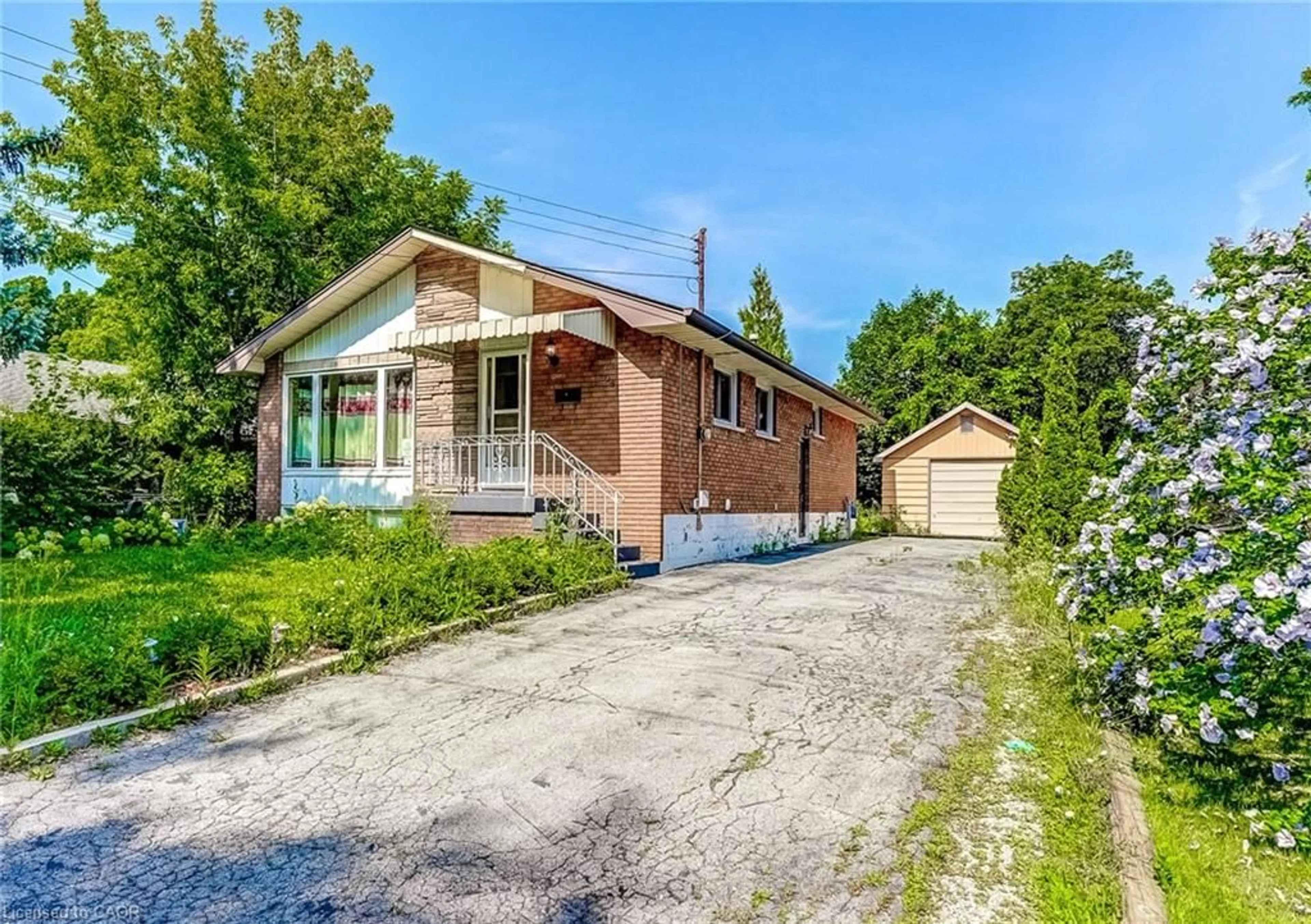 Home with brick exterior material, street for 208 West 19th St, Hamilton Ontario L9C 4J2