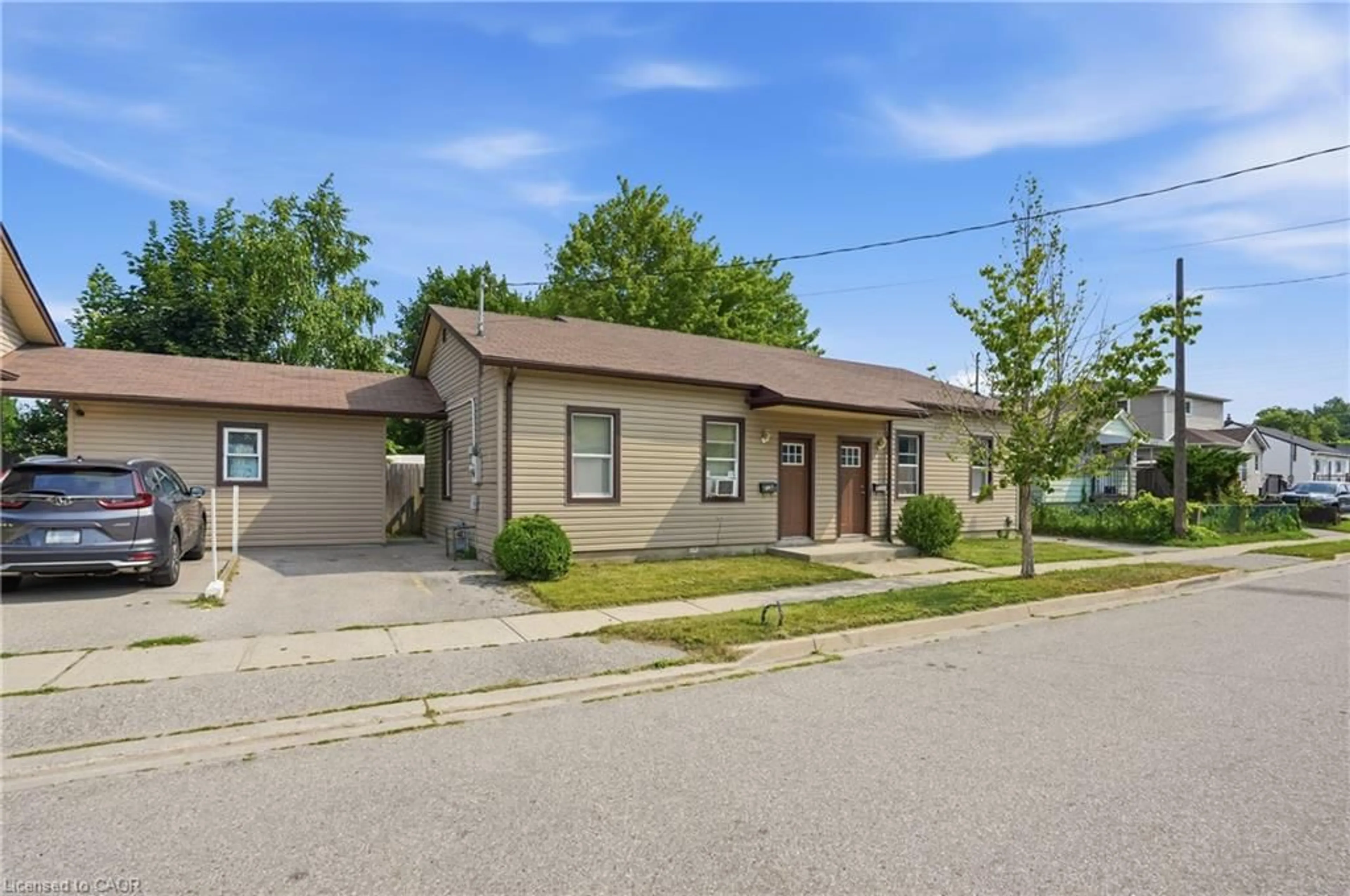 Unknown for 102 Sarah St, Brantford Ontario N3S 3A5