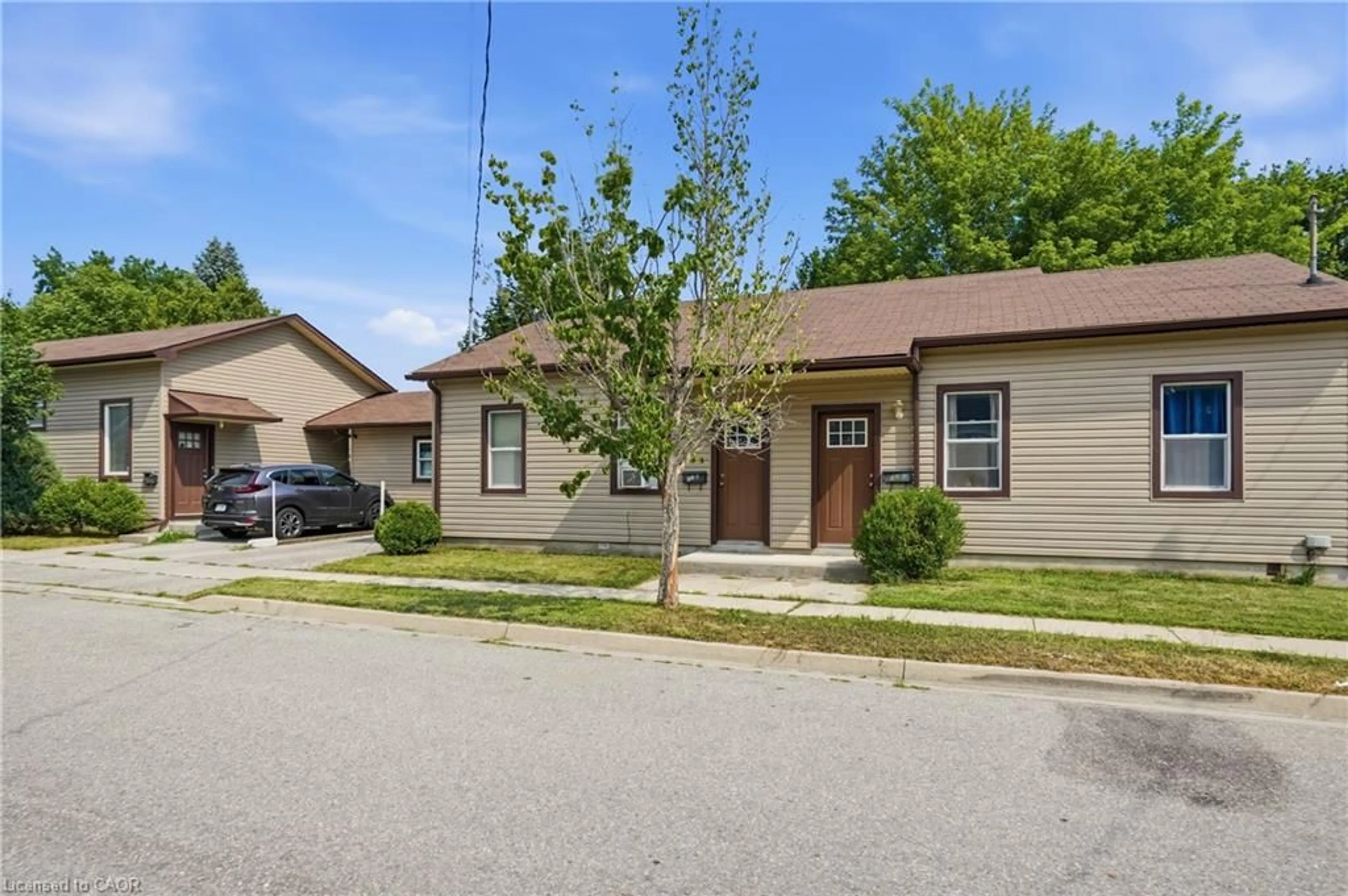 Unknown for 102 Sarah St, Brantford Ontario N3S 3A5