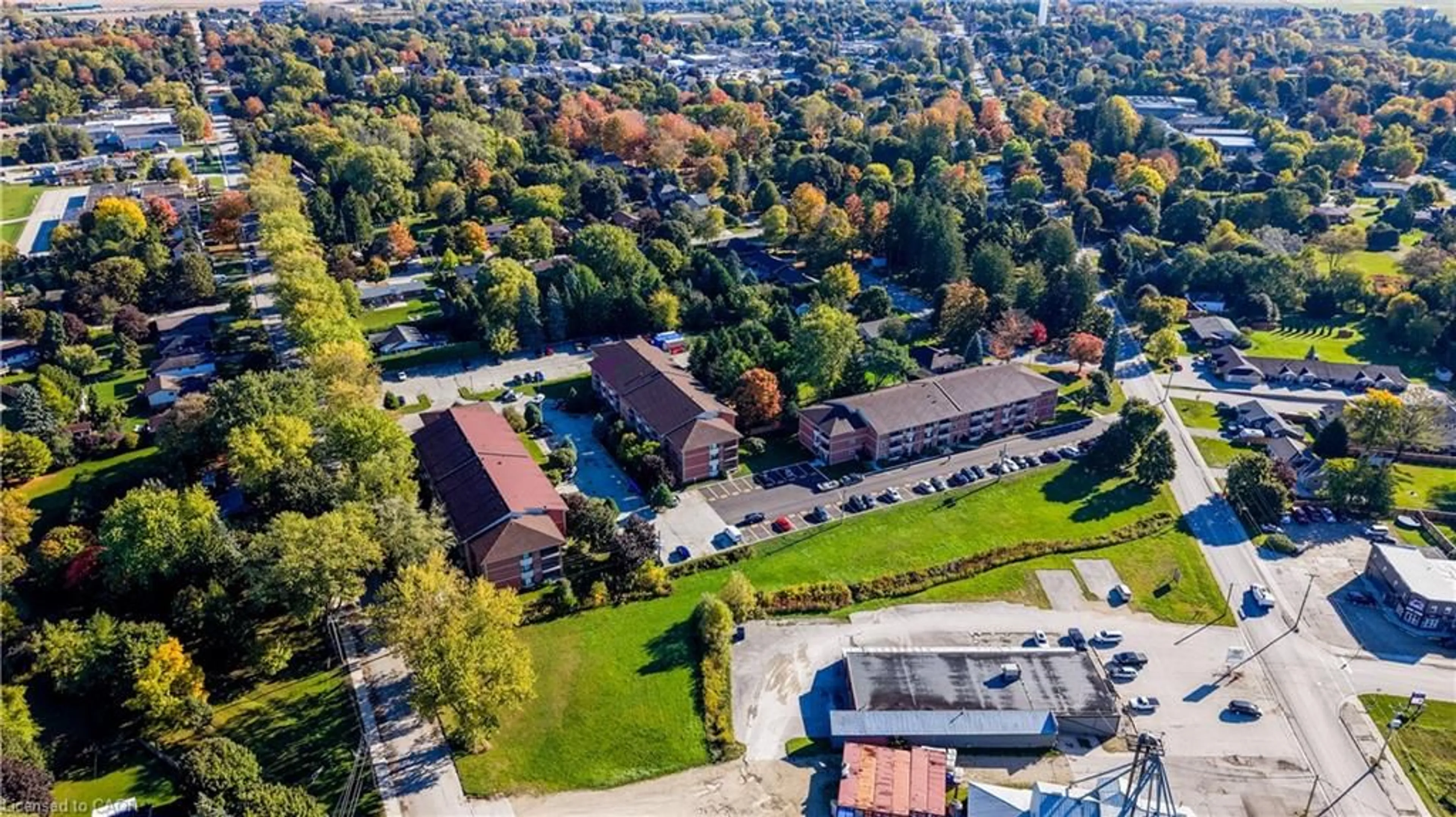 A pic from outside/outdoor area/front of a property/back of a property/a pic from drone, unknown for 440 Durham St #306, Mount Forest Ontario N0G 2L1