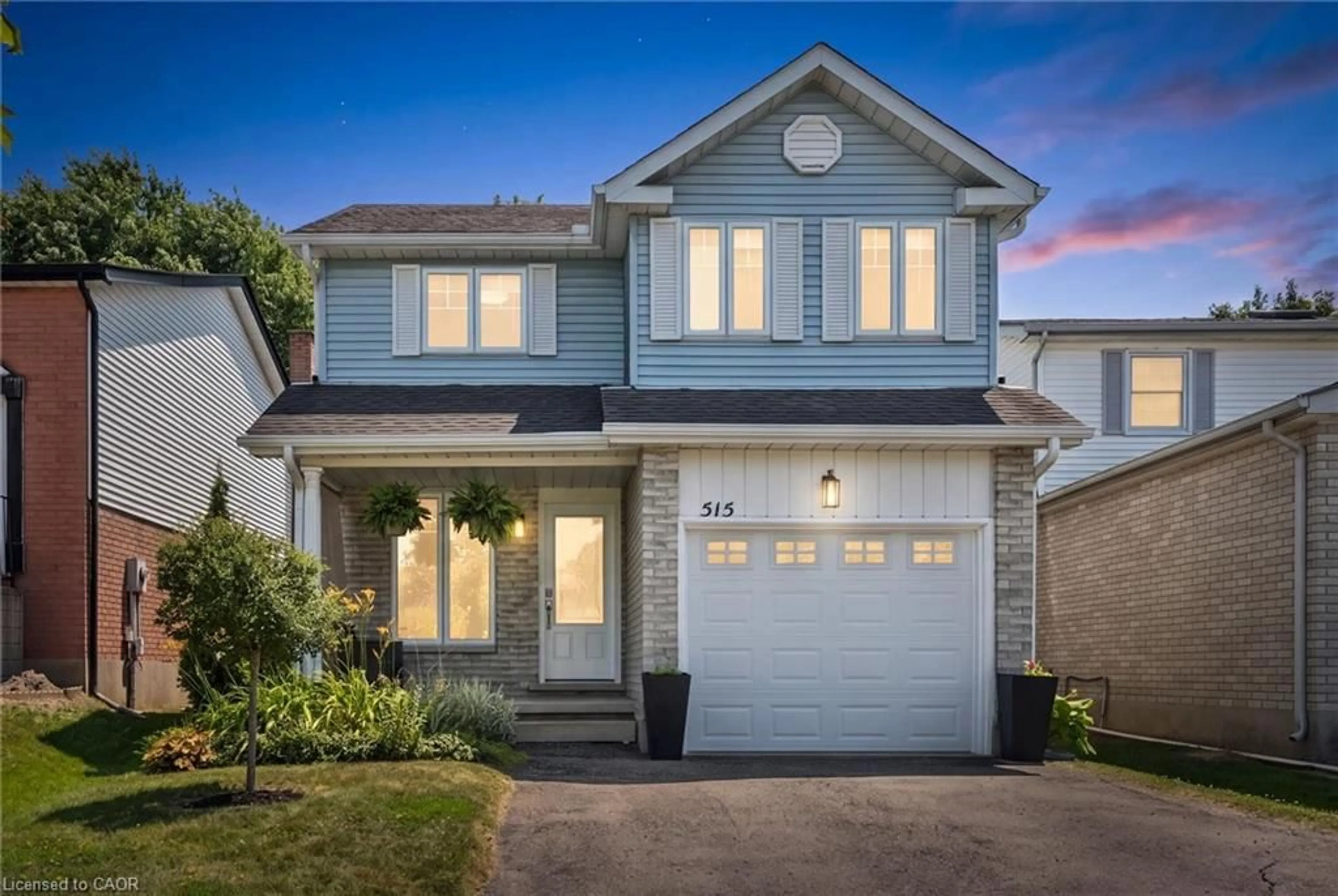 Home with vinyl exterior material, street for 515 Old Orchard Pl, Waterloo Ontario N2T 1W1