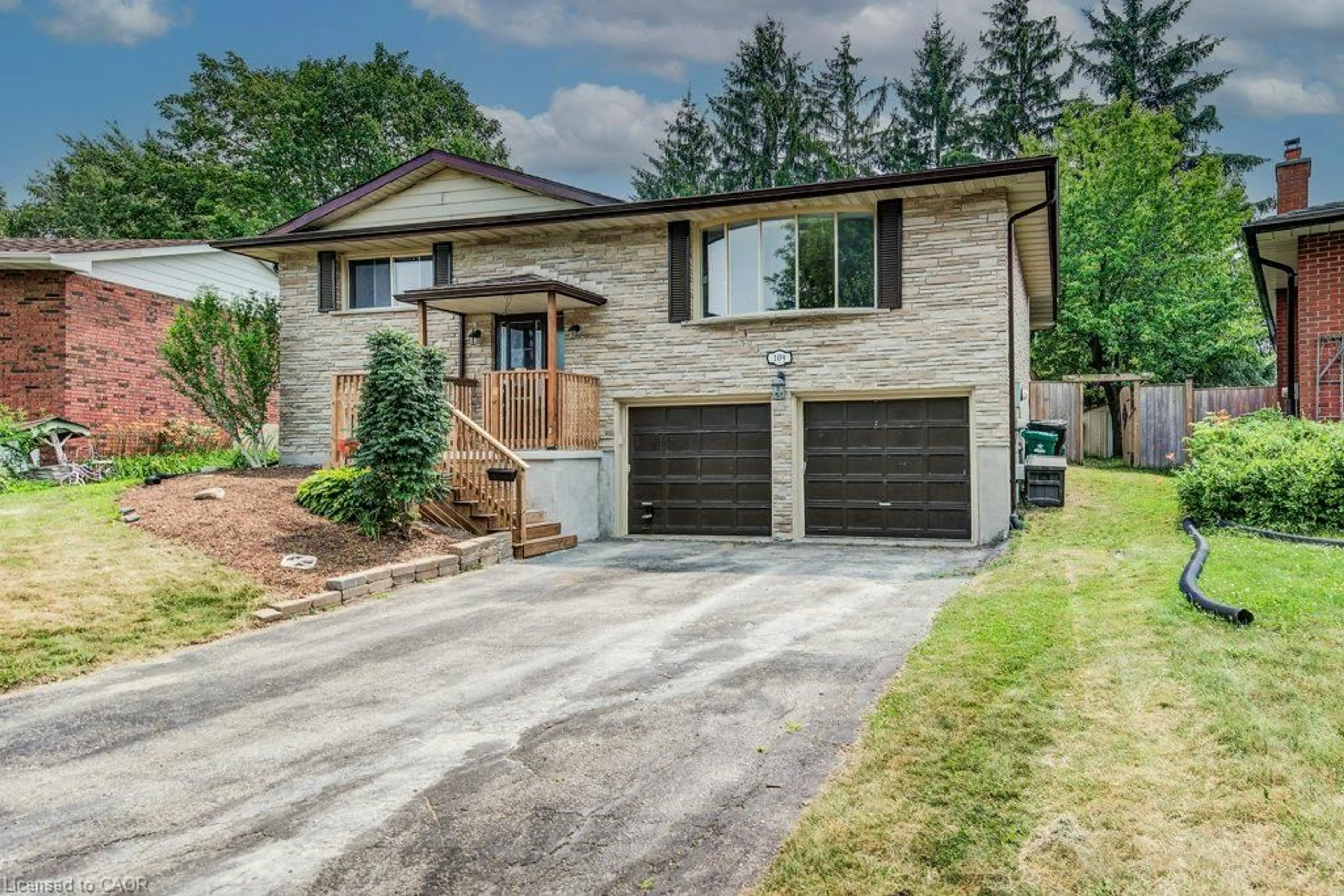 Home with brick exterior material, street for 109 White Oak Pl, Waterloo Ontario N2V 1B2