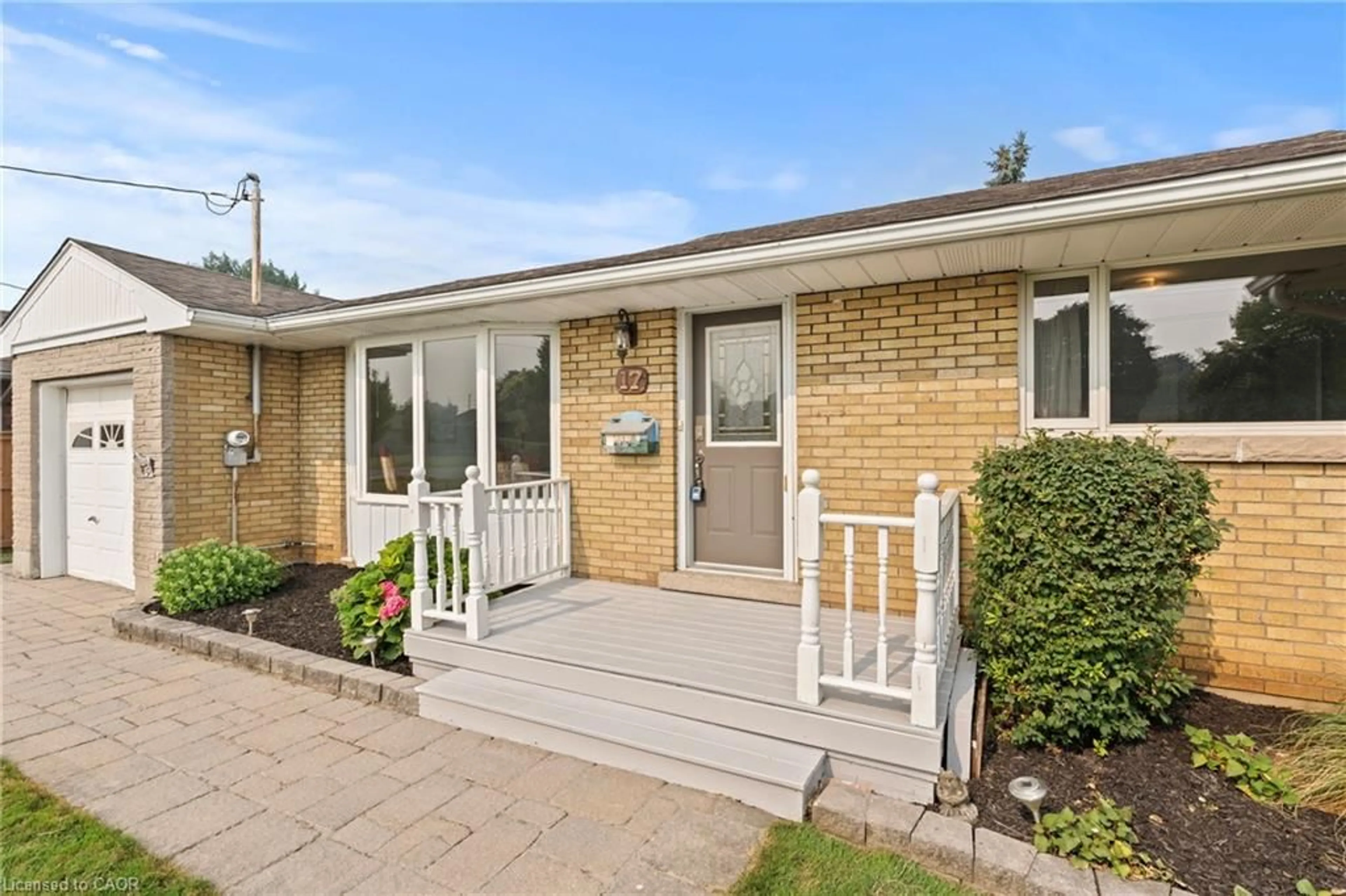 Home with brick exterior material, street for 17 Kamla Dr, St. Catharines Ontario L2M 3J9