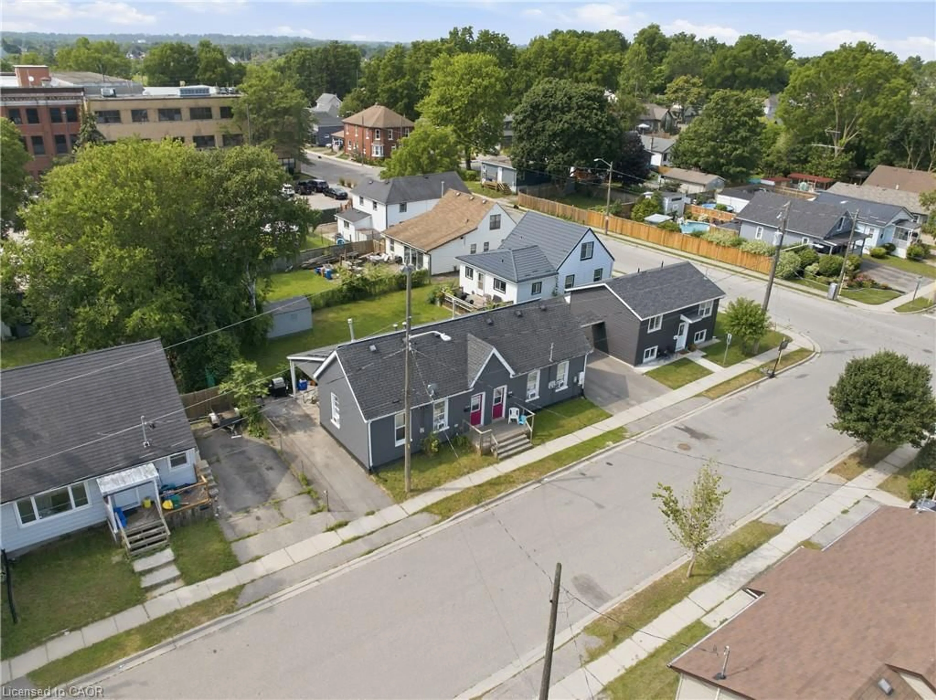 A pic from outside/outdoor area/front of a property/back of a property/a pic from drone, street for 101-103 Sarah St, Brantford Ontario N3S 3A4