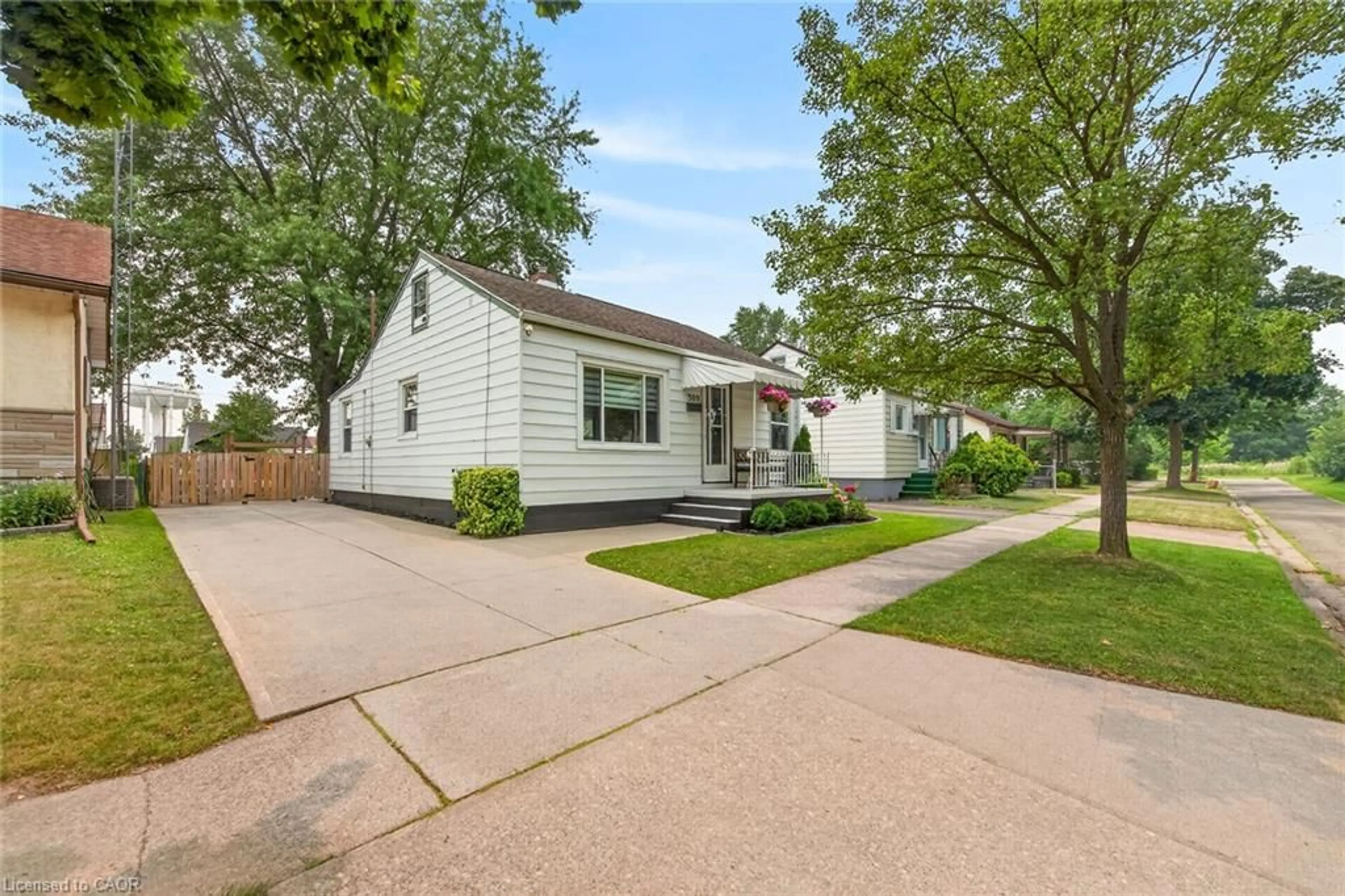 Unknown for 309 Commando St, Welland Ontario L3B 4T2