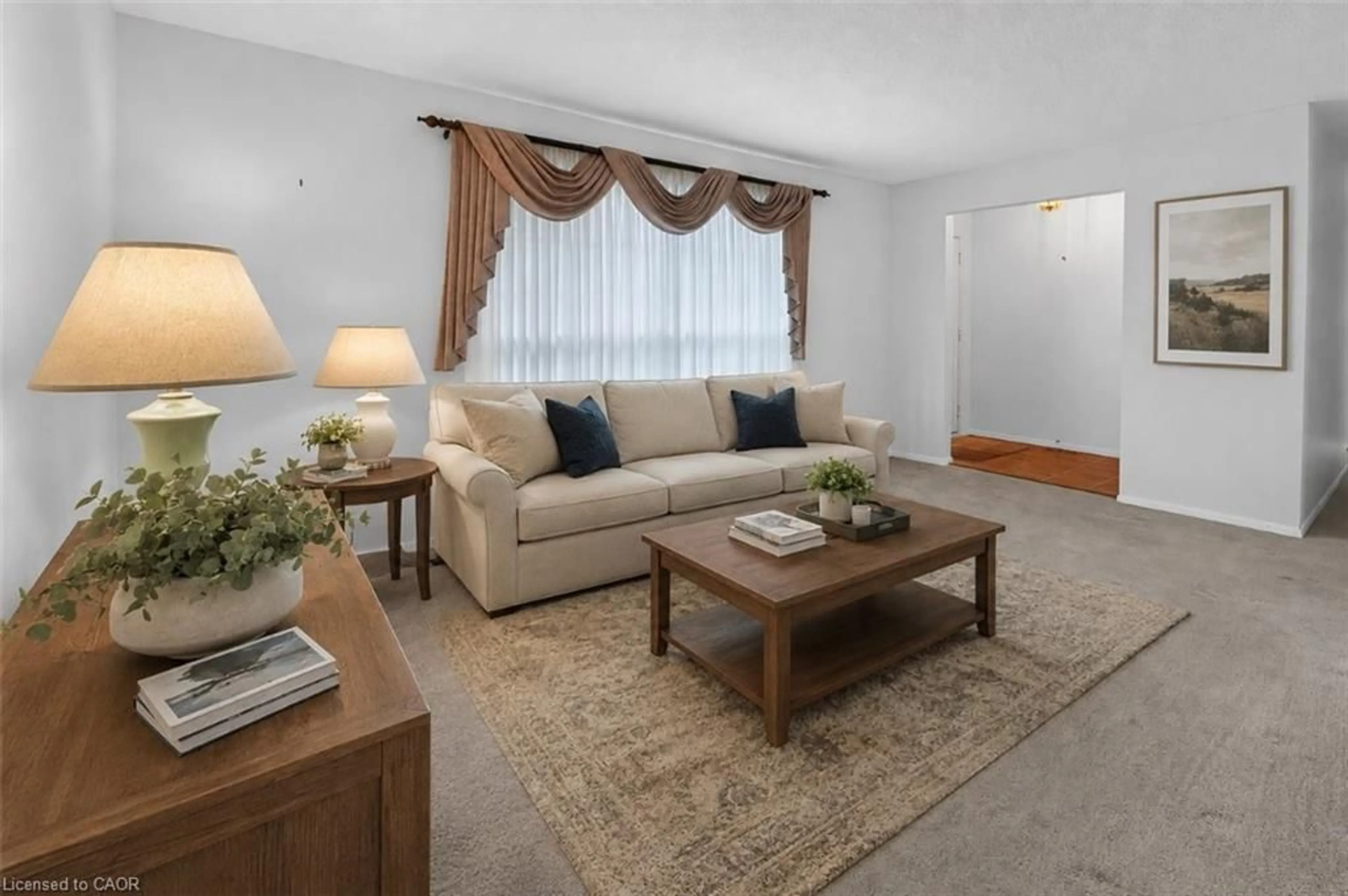 Living room with furniture, unknown for 4193 Regent Crt, Beamsville Ontario L3J 0N4