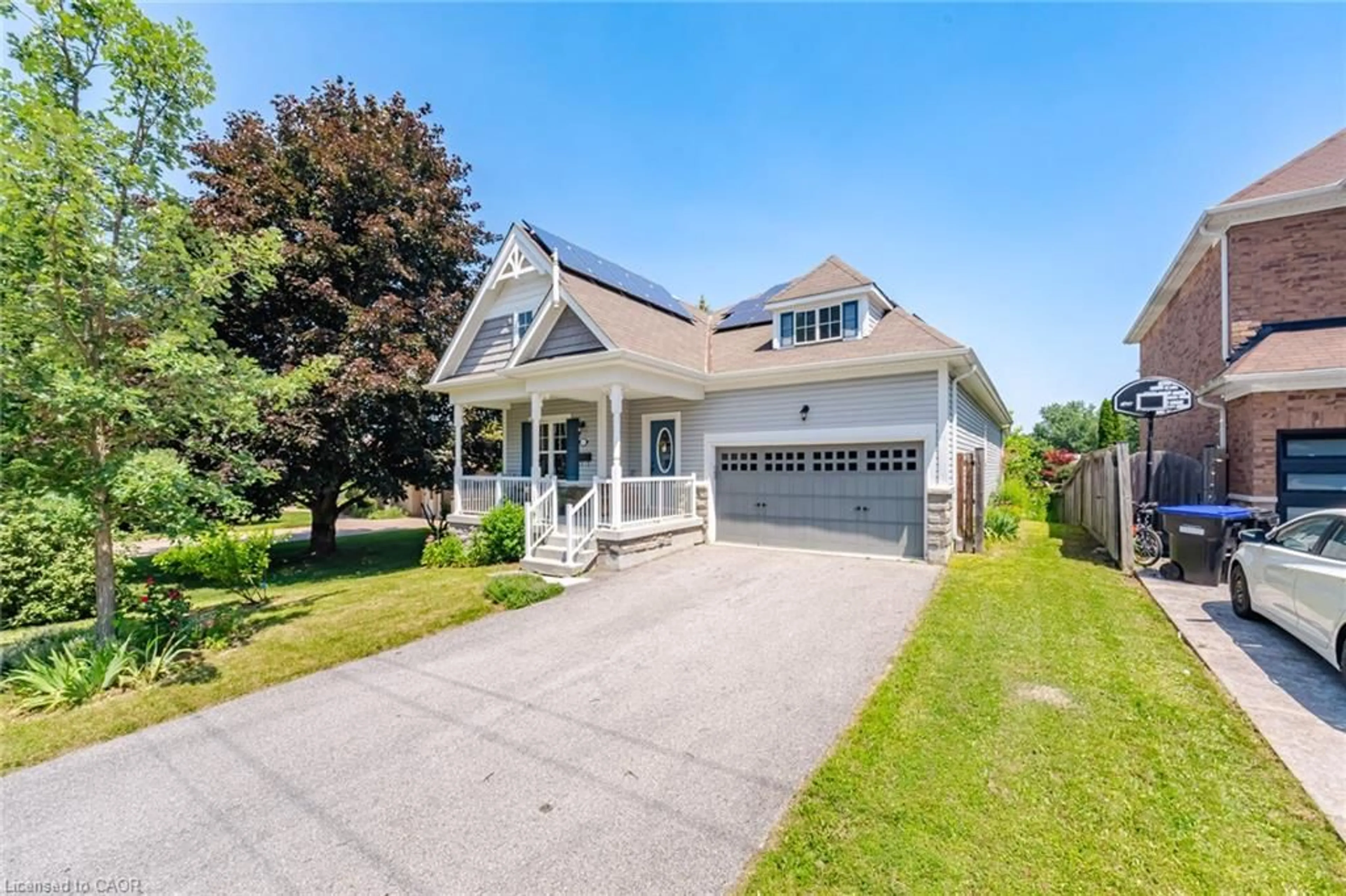 Home with vinyl exterior material, street for 173 Church St, Alliston Ontario L9R 0G2