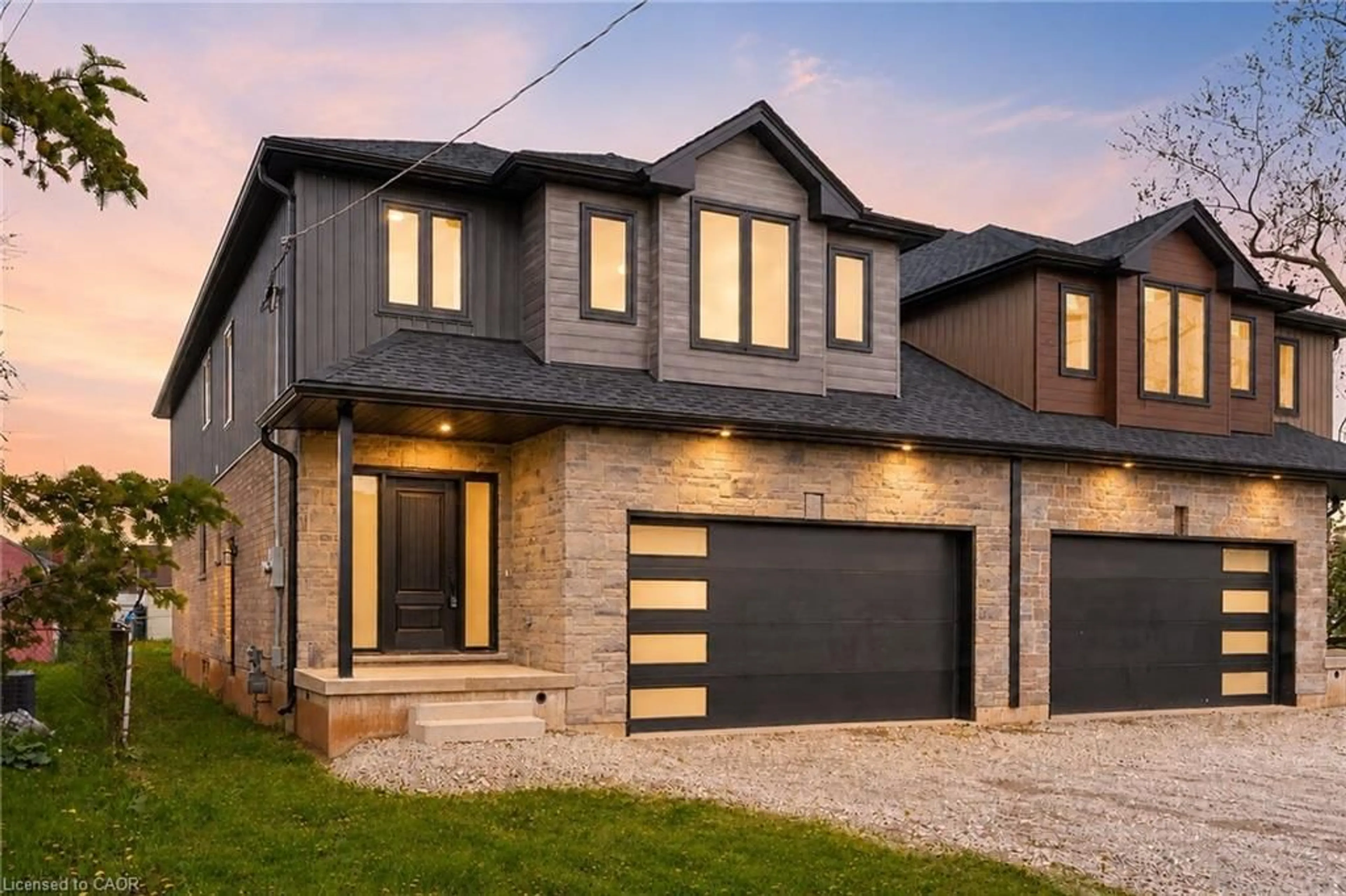 Home with brick exterior material, street for 39 Norwich Rd, Stoney Creek Ontario L8E 1Z7
