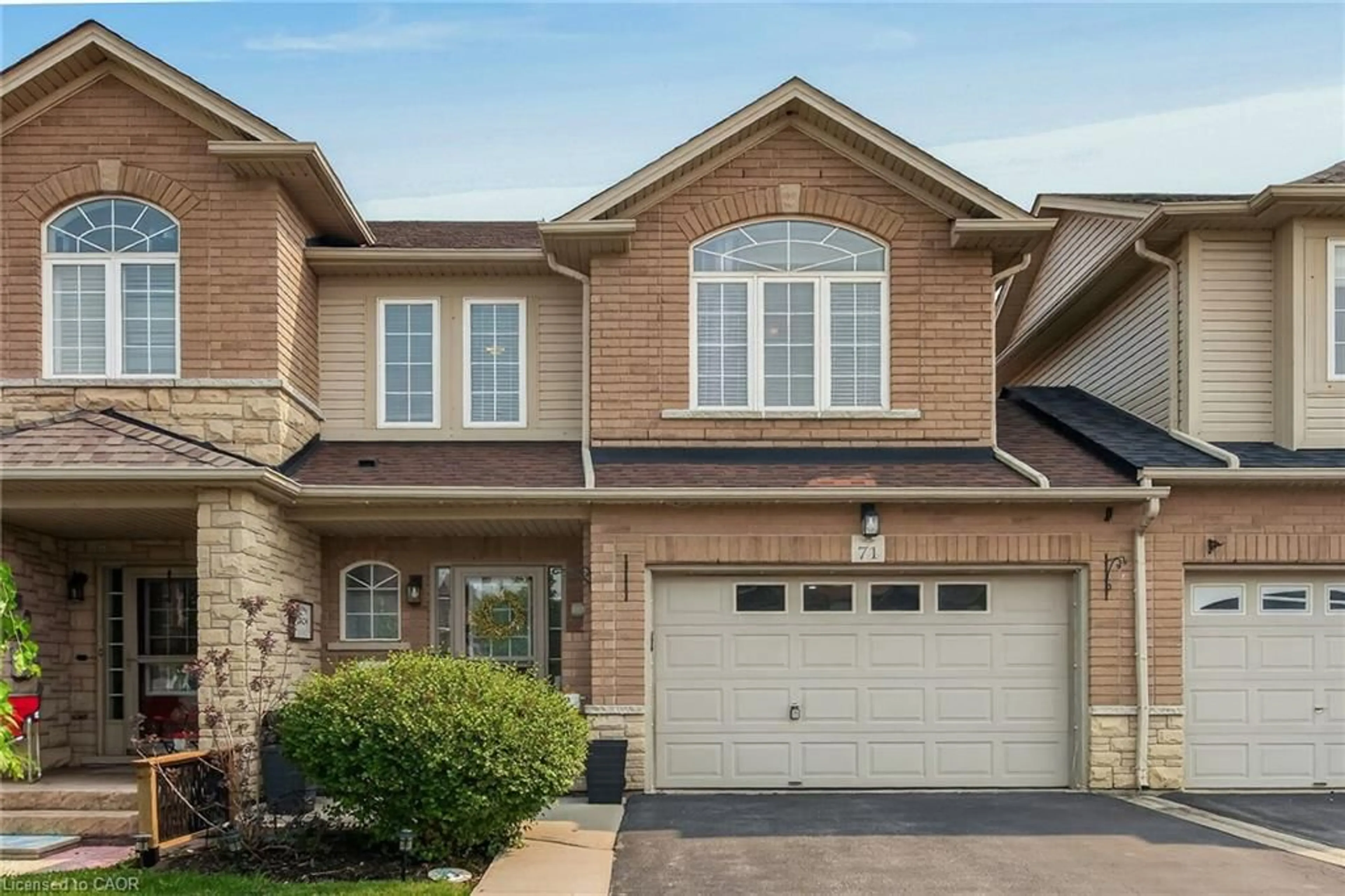 Home with brick exterior material, street for 71 Cedarville Dr, Stoney Creek Ontario L8J 0A6