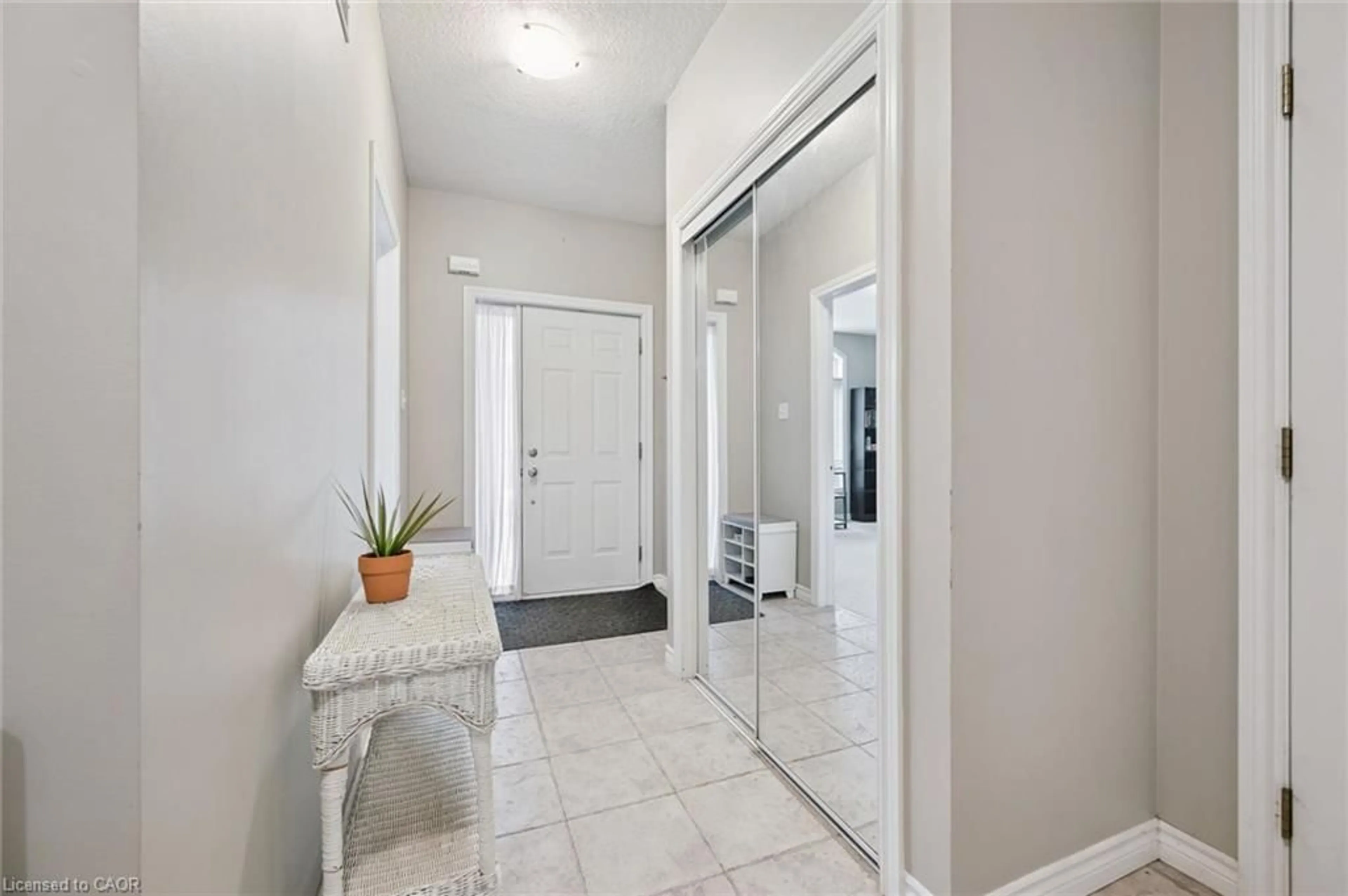Indoor entryway for 23 Knack Lane, Cambridge Ontario N1R 8P7