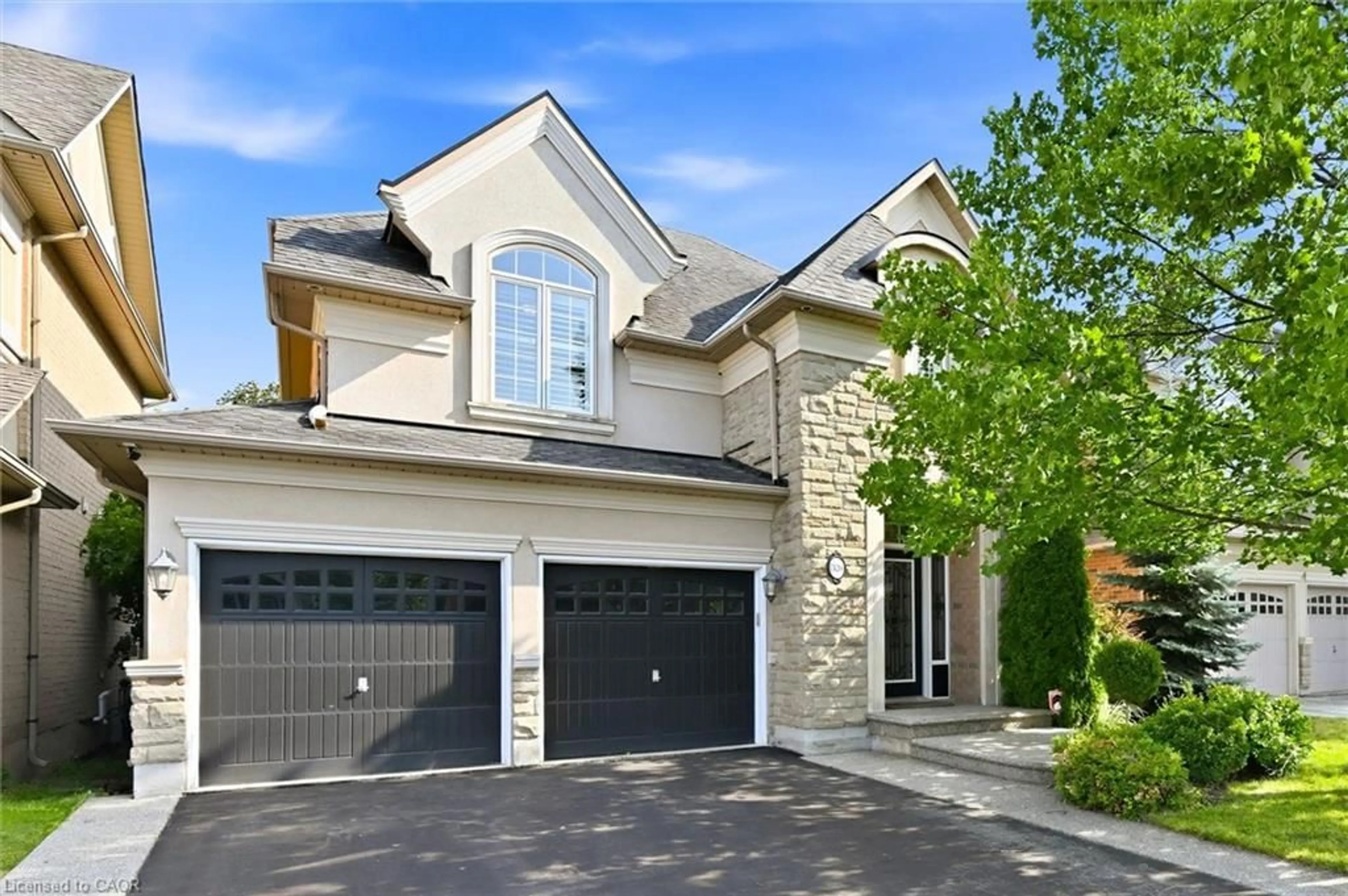 Home with brick exterior material, street for 320 Turning Leaf Rd, Oakville Ontario L6L 6W7