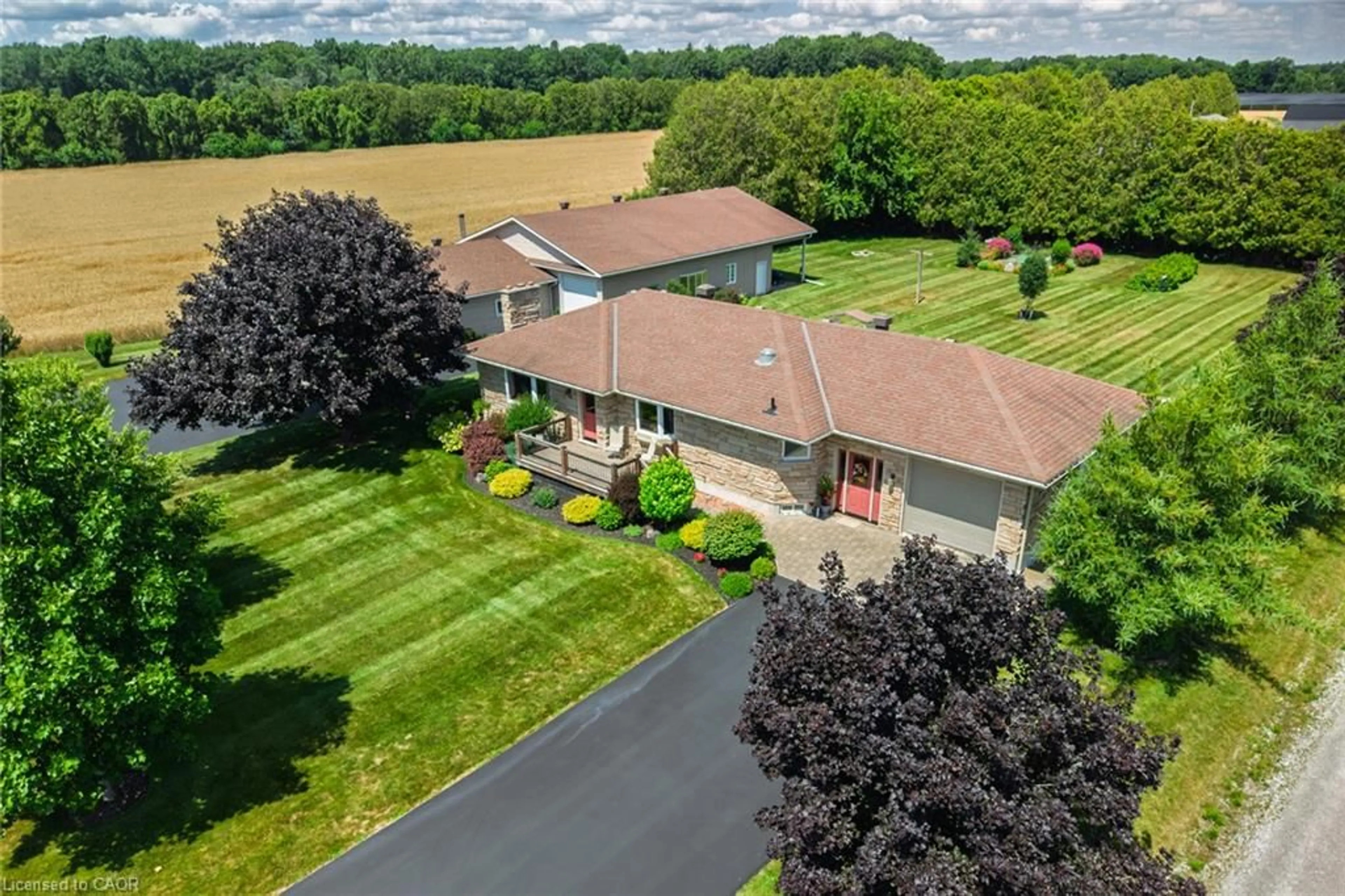 A pic from outside/outdoor area/front of a property/back of a property/a pic from drone, unknown for 767 Charlotteville Rd 7, Simcoe Ontario N3Y 4K5