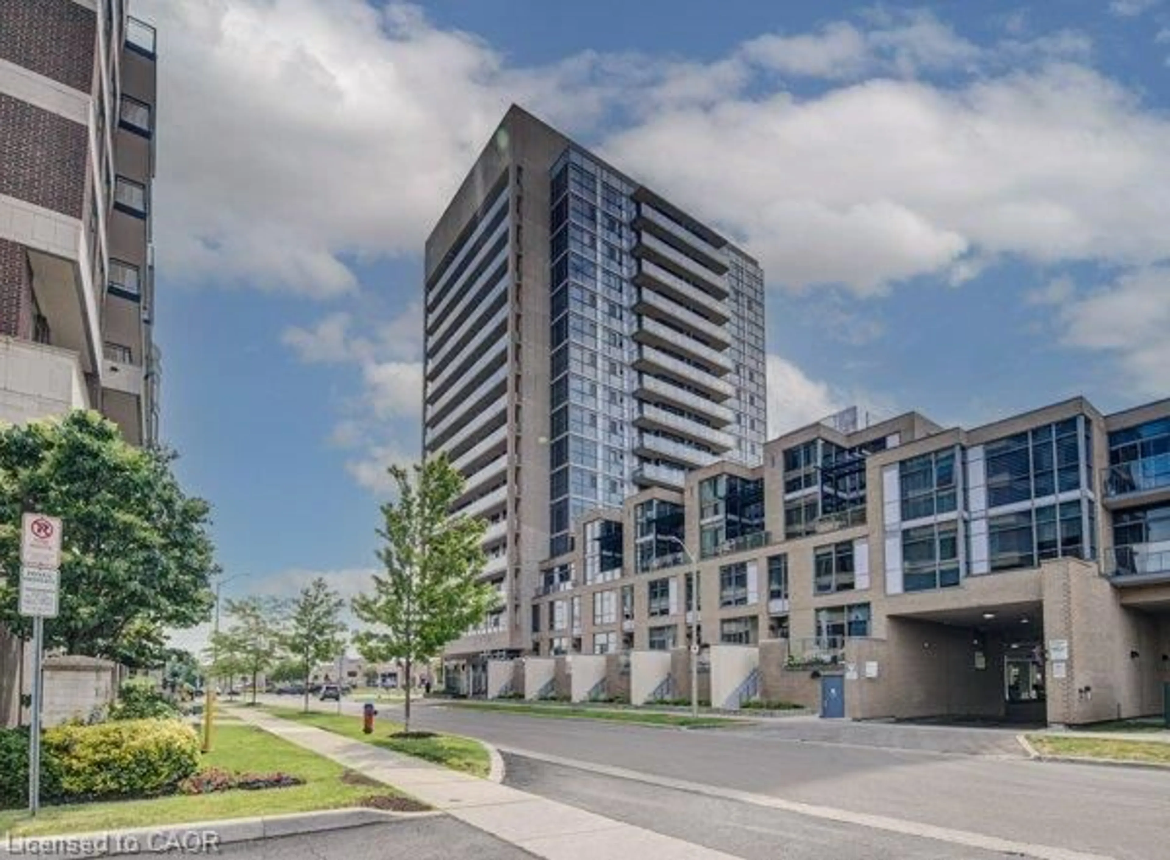 Unknown for 1940 Ironstone Dr #304, Burlington Ontario L7L 0E4