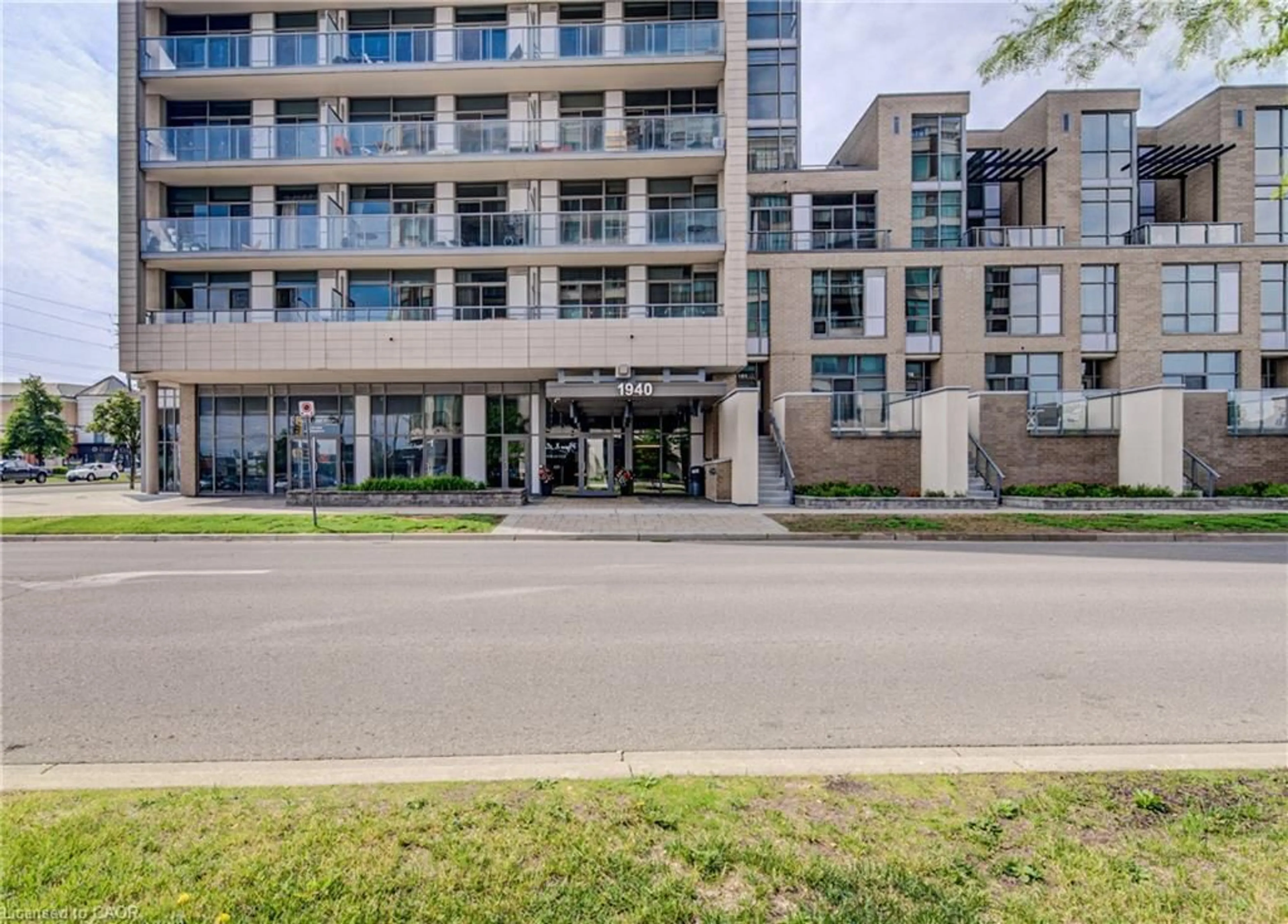 Unknown for 1940 Ironstone Dr #304, Burlington Ontario L7L 0E4