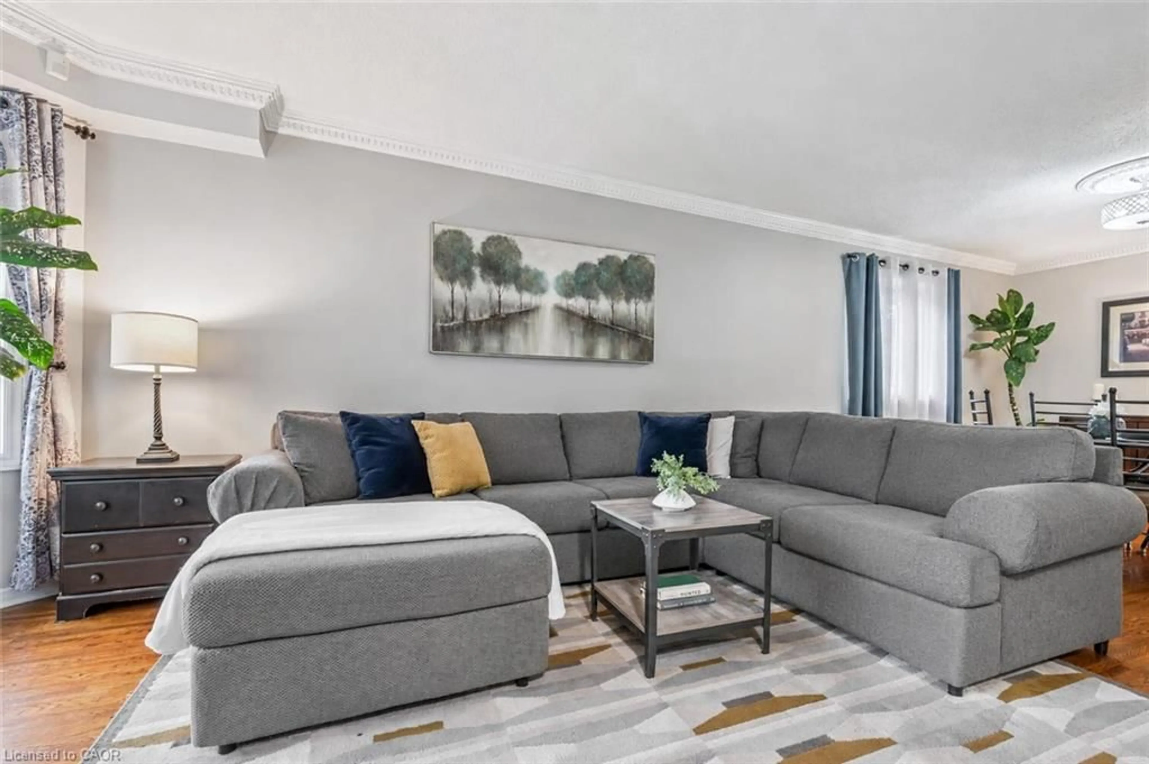 Living room with furniture, unknown for 339 Daniel Cres, Elora Ontario N0B 1S0